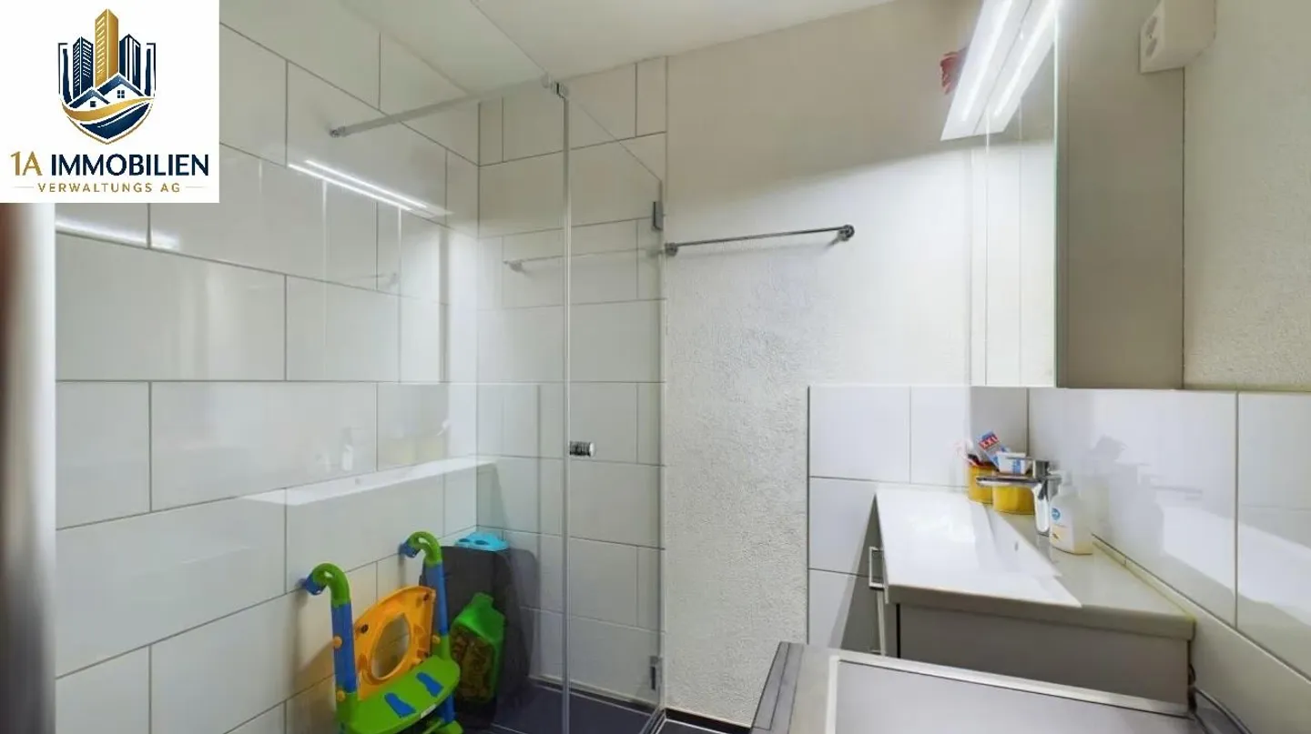 Renoviertes Apartment mit Aussicht - Foto 8 von 12