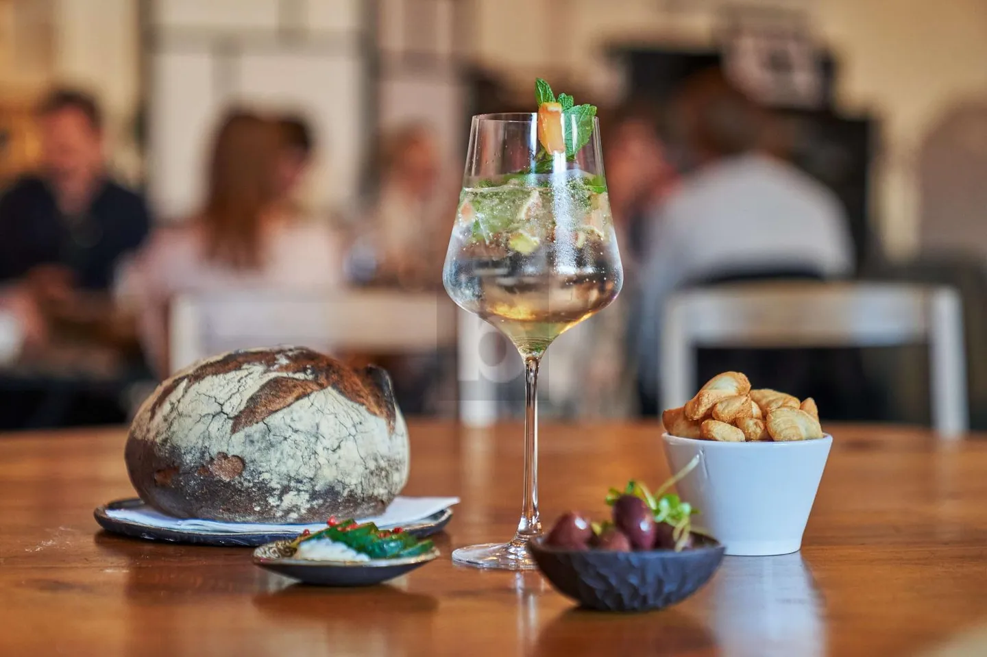 Immeuble mixte à louer - Photo 2 sur 4