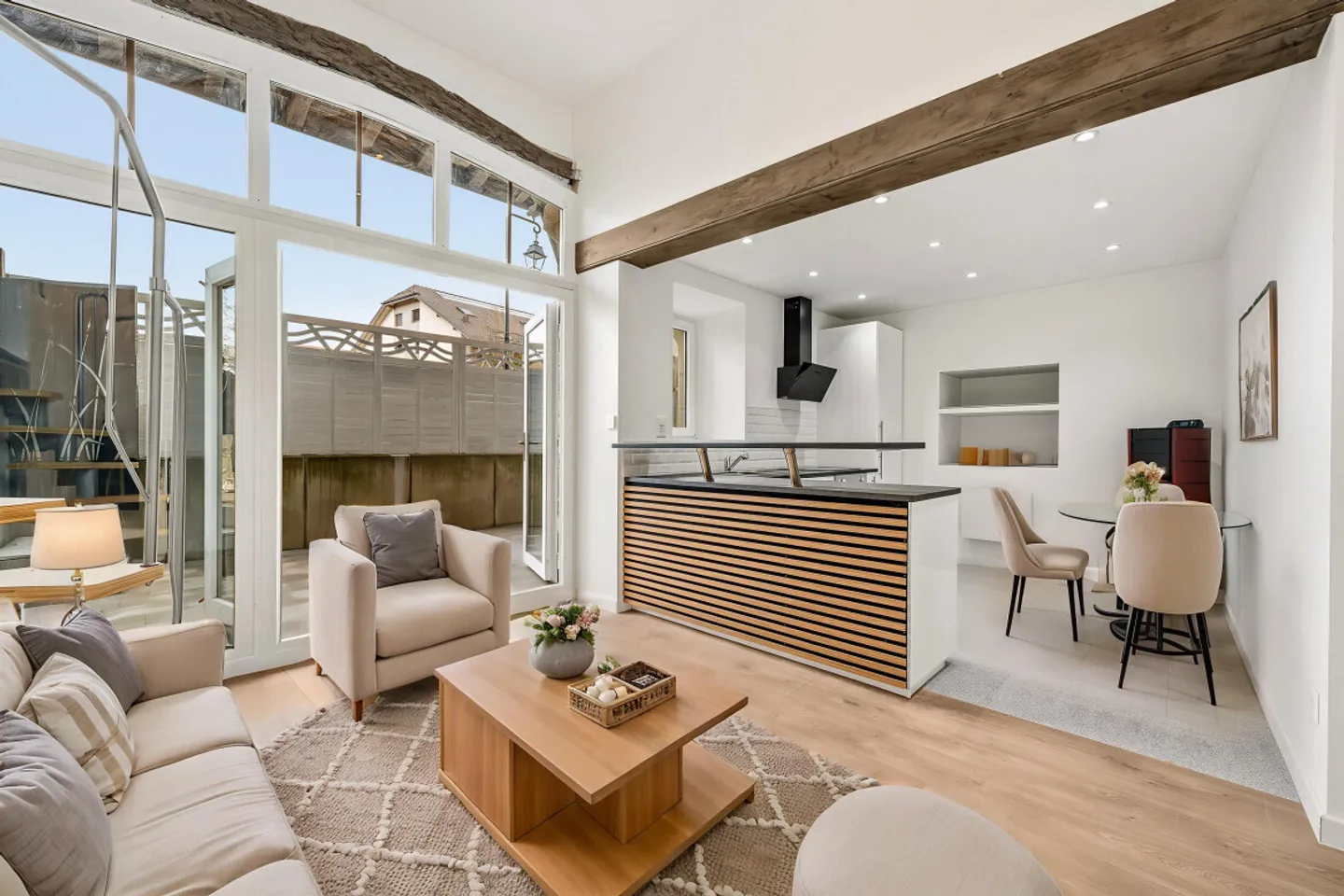 DUPLEX DI CHARME COMPLETAMENTE RINNOVATO - Foto 1 di 5