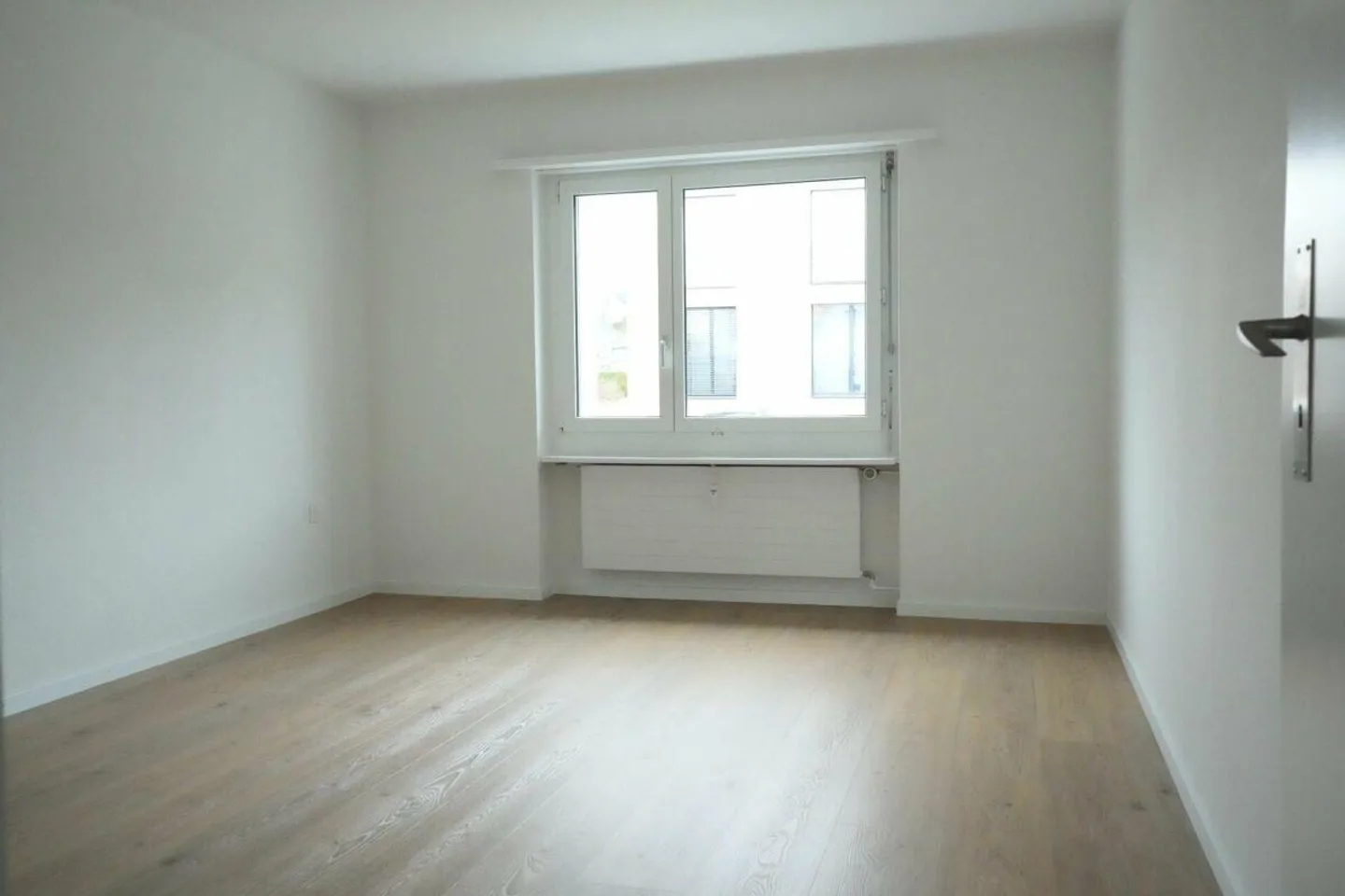 Preisgünstig, naturnah Wohnen: Teilrenovierte 4-Zimmer-Wohnung - Foto 7 von 8