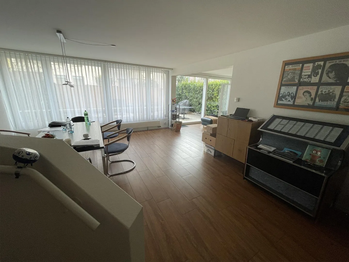 6.5-Room Semi-Detached Single-Family House with Garage in Birsfelden/BL - Photo 4 of 13