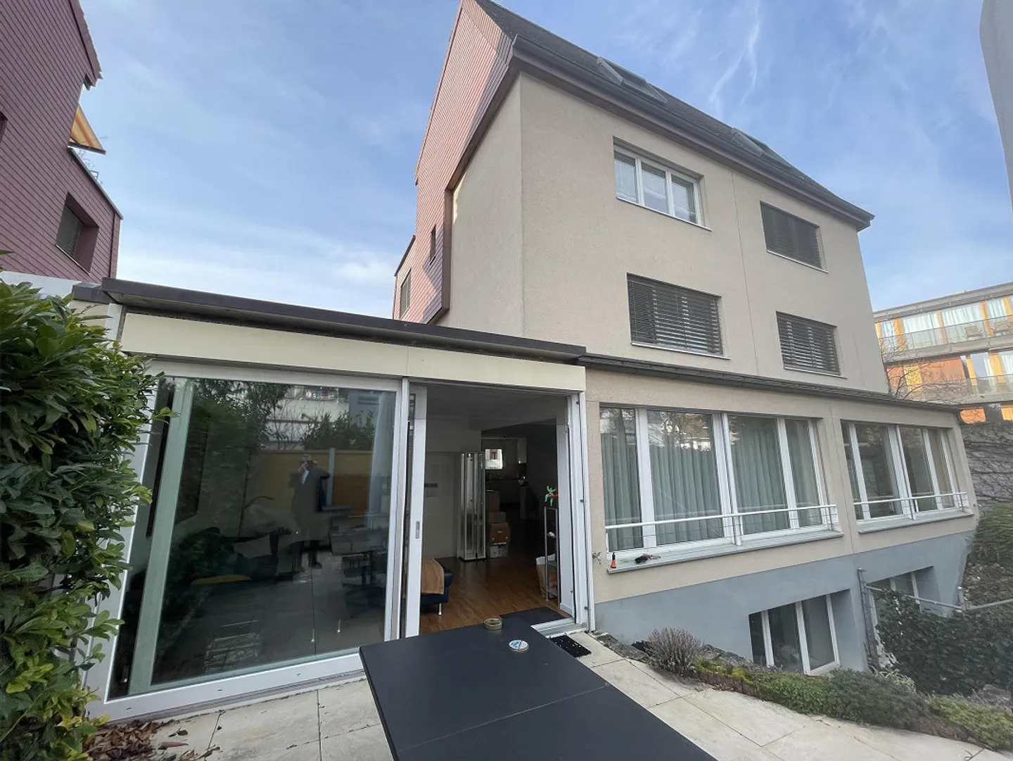 6.5-Room Semi-Detached Single-Family House with Garage in Birsfelden/BL - Photo 1 of 13