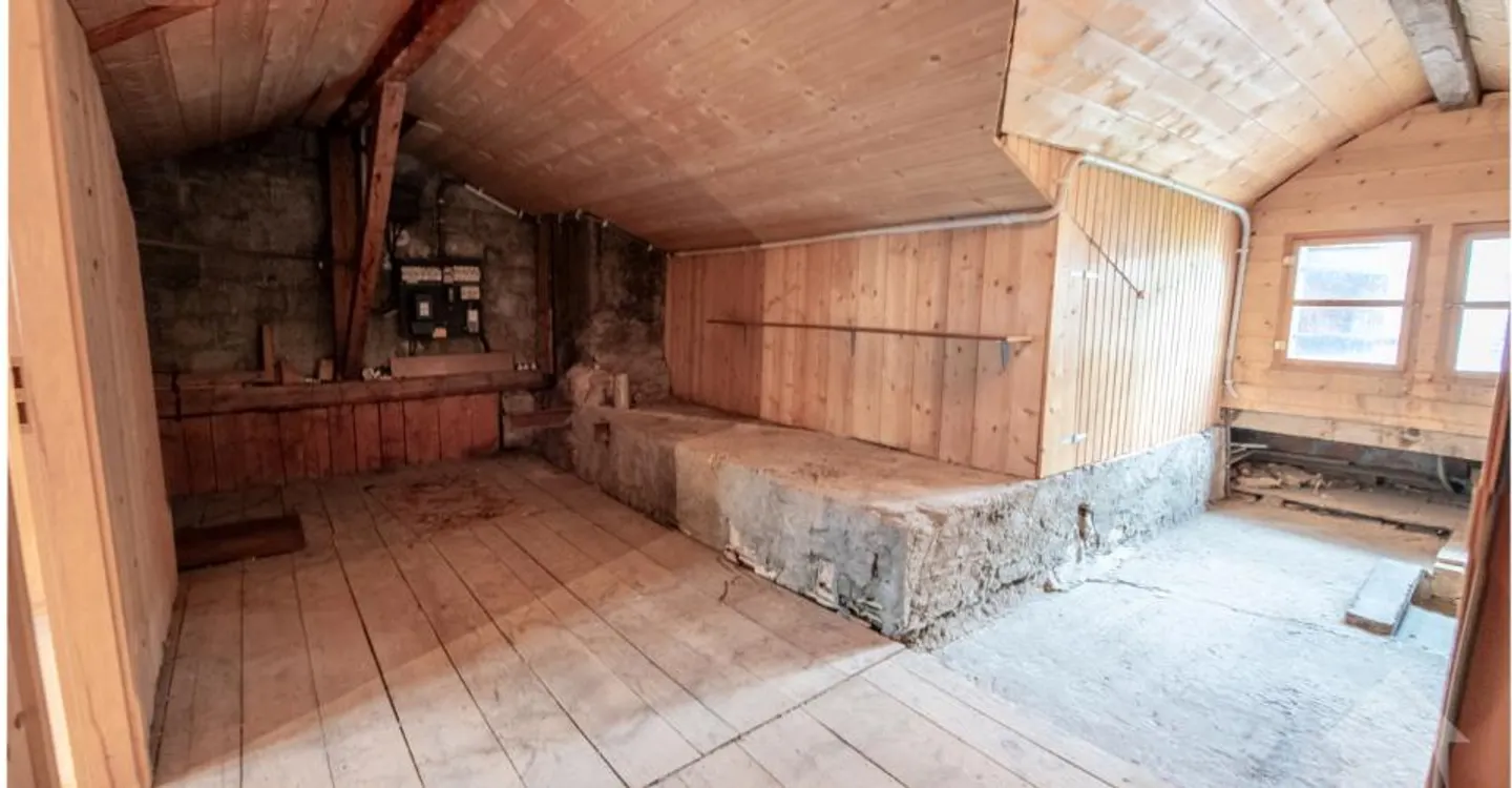 Affascinante casa di villaggio con potenziale - Foto 8 di 12