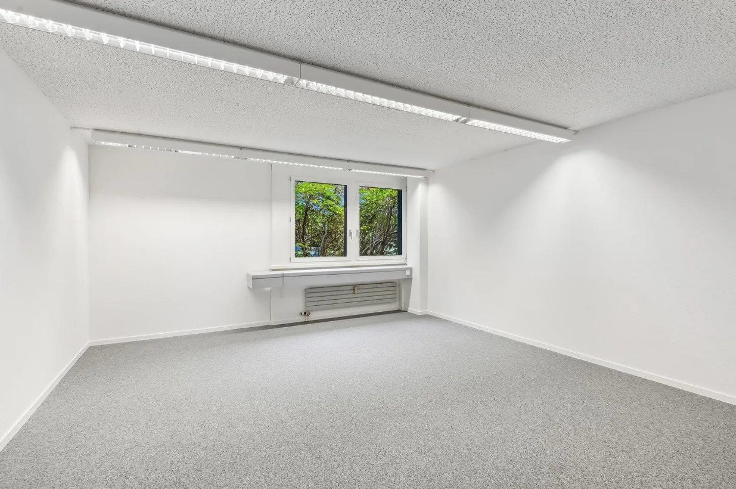 Bureau petit attrayant à Steinhausen - Photo 2 sur 6
