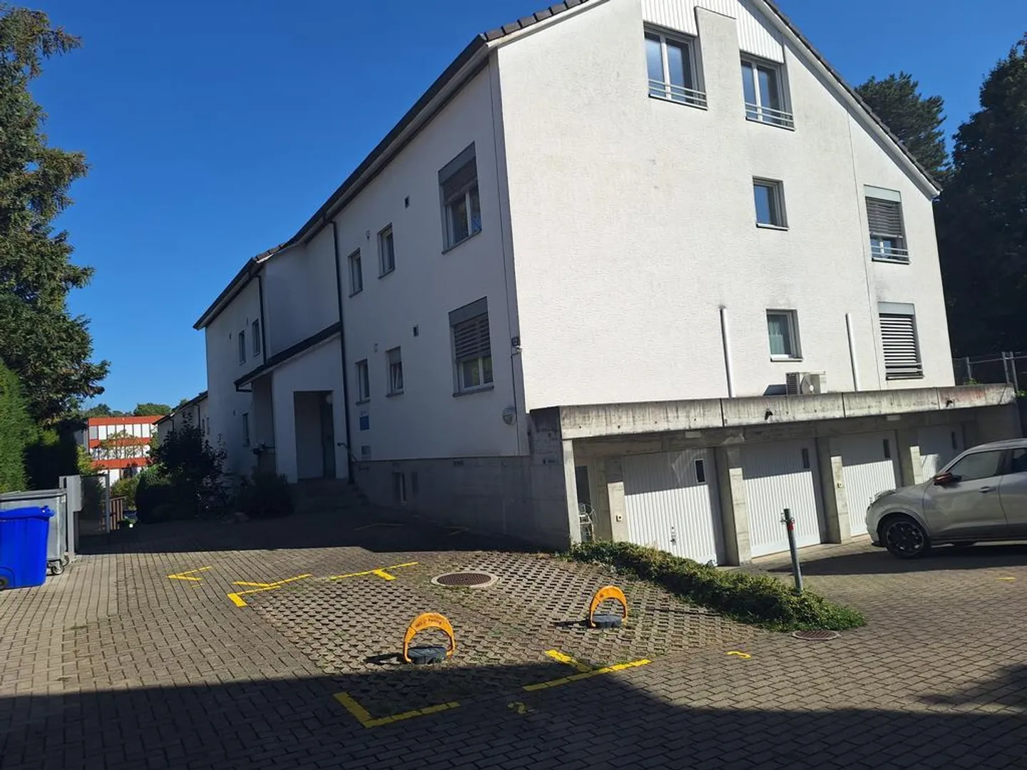 Spacious 4-room apartment with winter garden and balcony - Photo 1 of 10