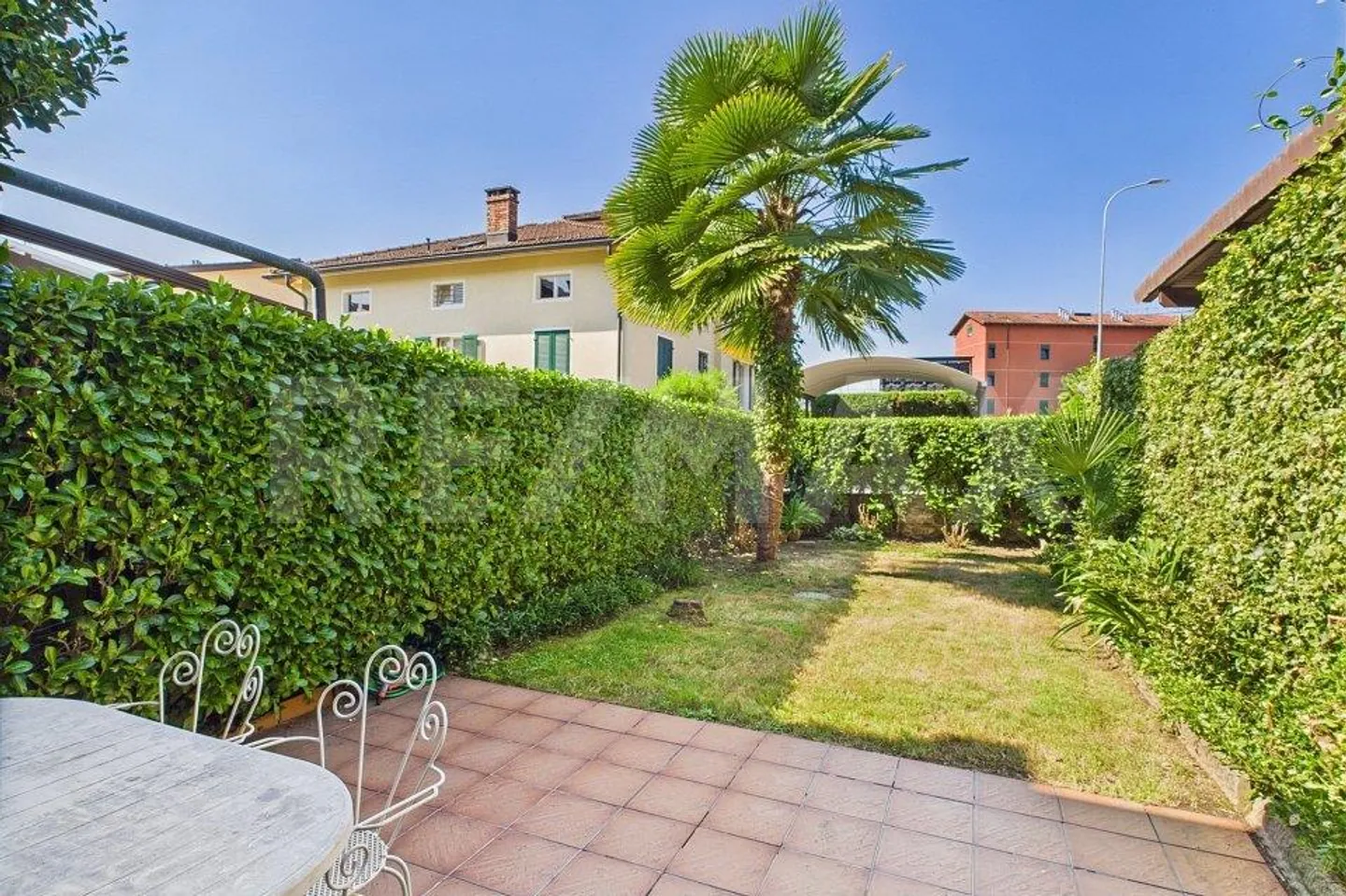 Casa unifamiliare con 5 camere, giardino e piscina comune - Anche seconda residenza - Foto 3 di 13