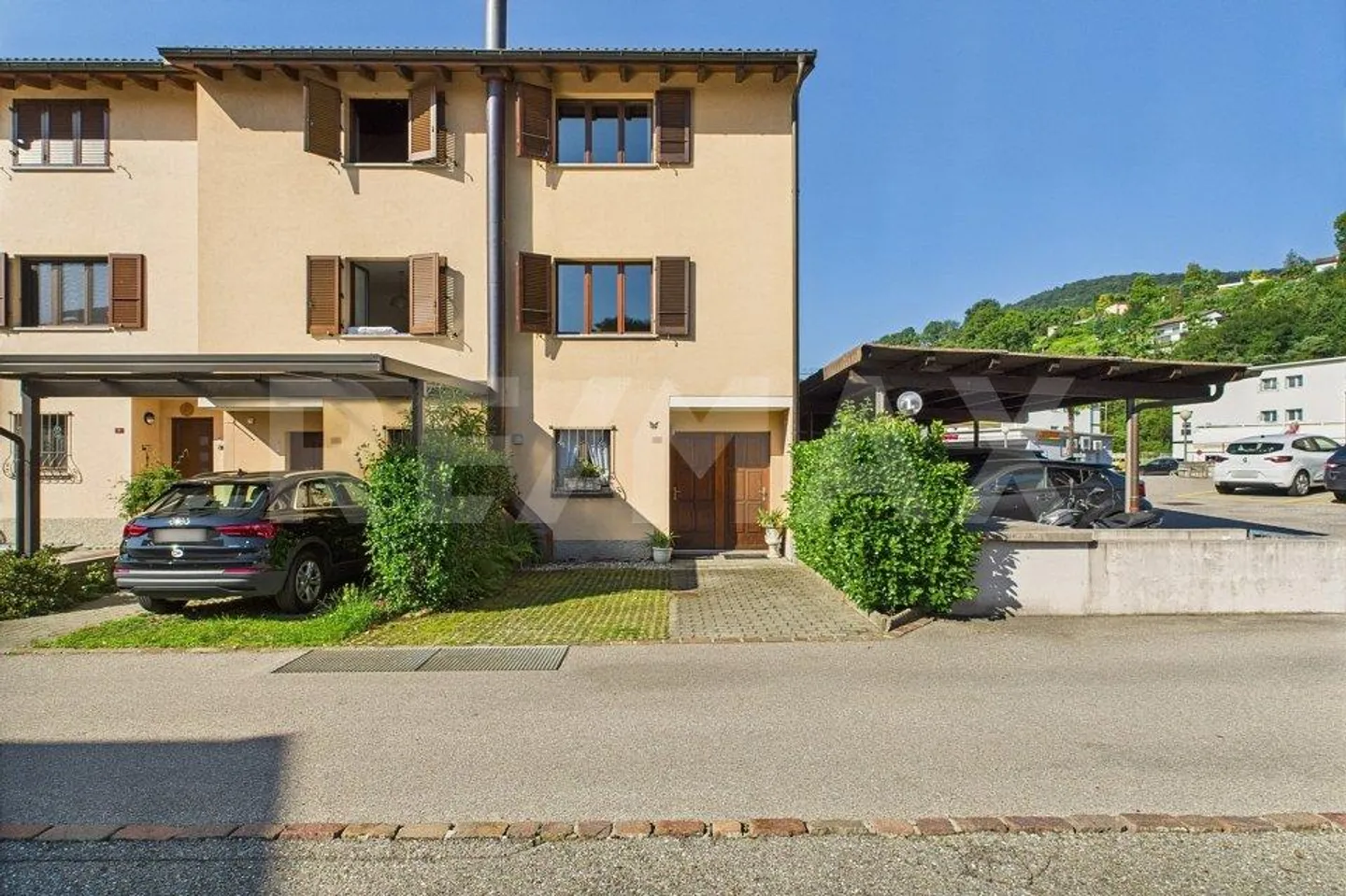 Casa unifamiliare con 5 camere, giardino e piscina comune - Anche seconda residenza - Foto 6 di 13