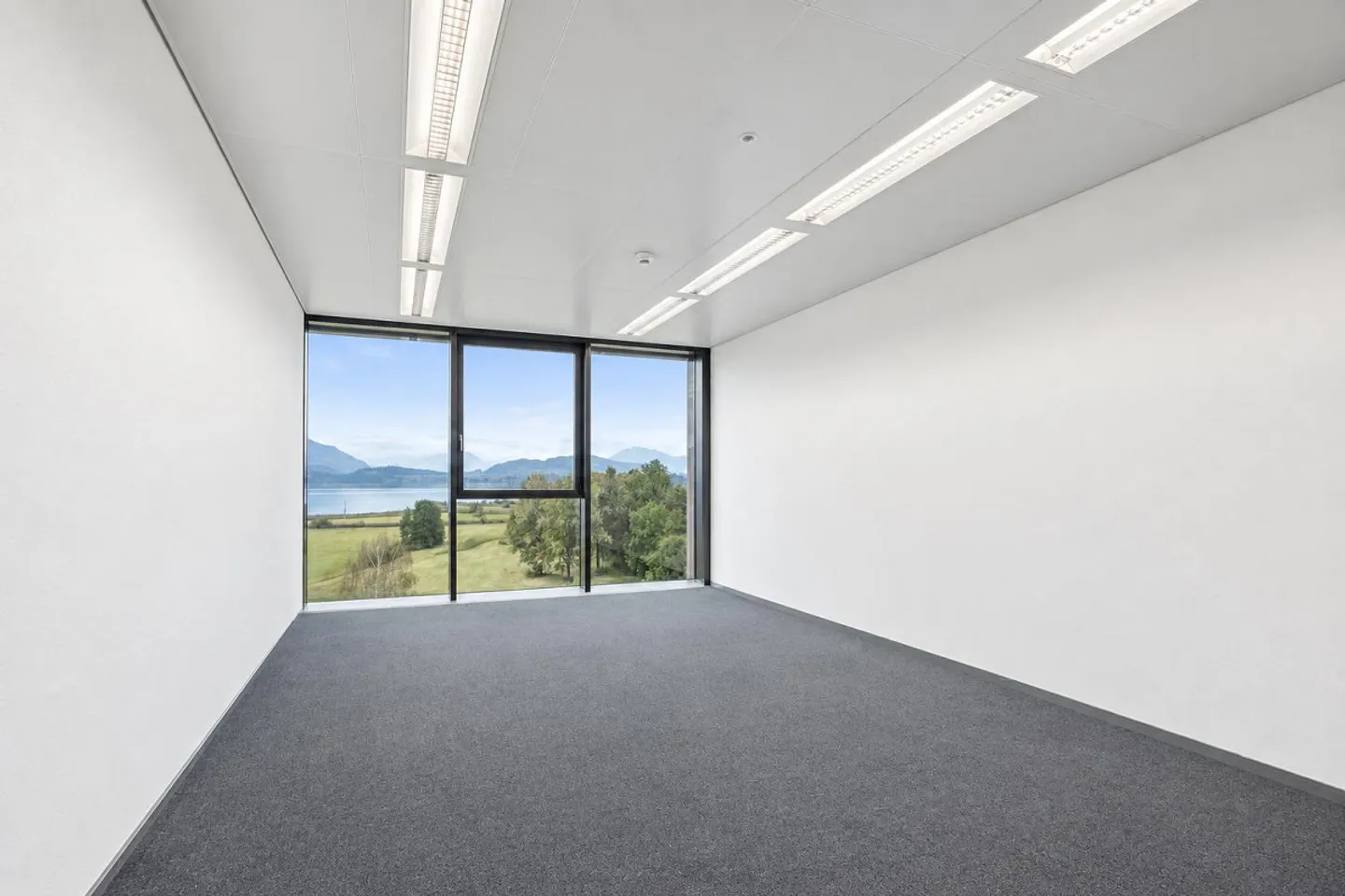 Ufficio di prima classe con la migliore vista e comfort - Affittare in... - Foto 2 di 12