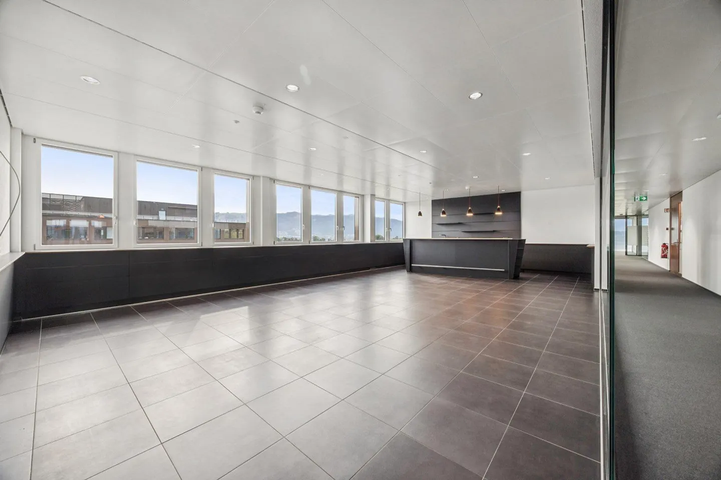 Ufficio di prima classe con la migliore vista e comfort - Affittare in... - Foto 7 di 12