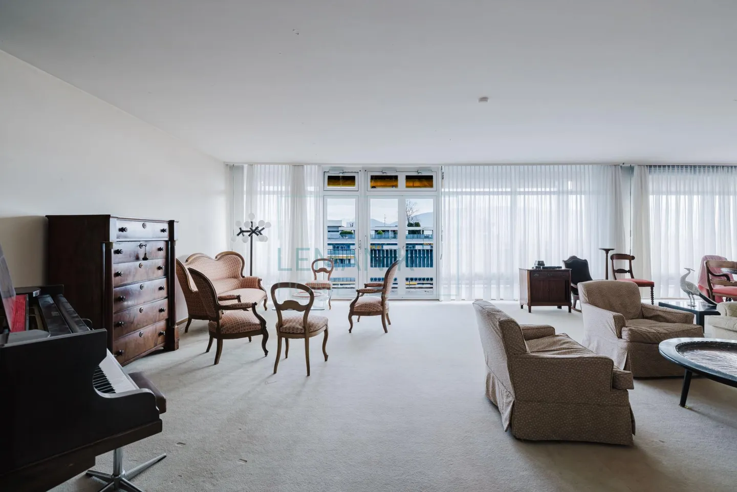 Spacious Apartment - Geneva - Photo 3 of 3