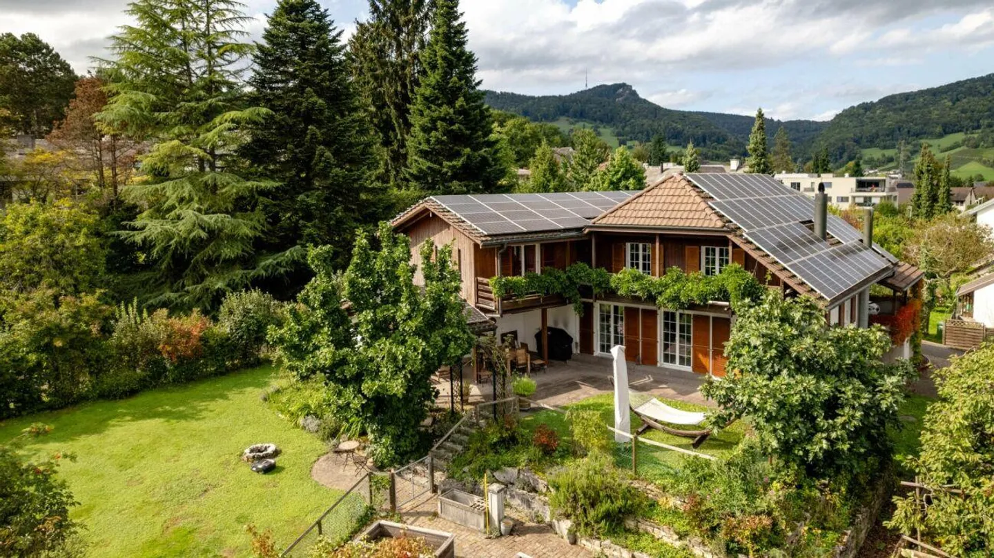Casa da sogno con giardino e vista panoramica a Küttigen - Foto 1 di 6