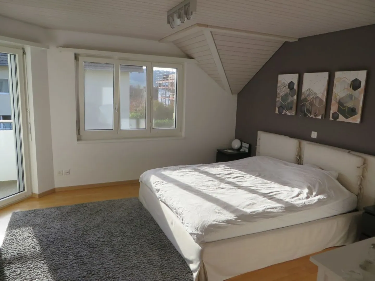 Maison jumelée bien entretenue dans un quartier résidentiel calme - Photo 6 sur 17