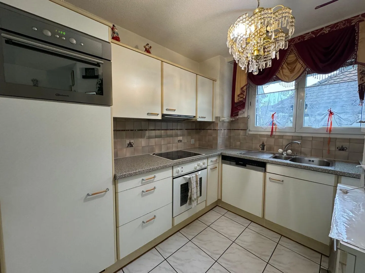 5.5 Room Double Family House in a Good Location - Photo 4 of 10