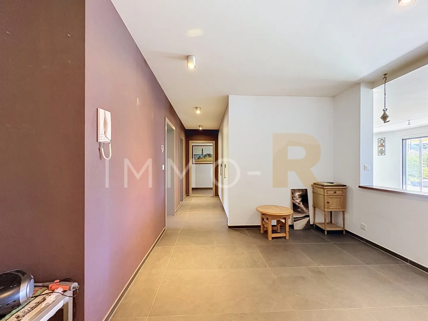 Appartement spacieux avec terrasse - Photo 7 sur 14