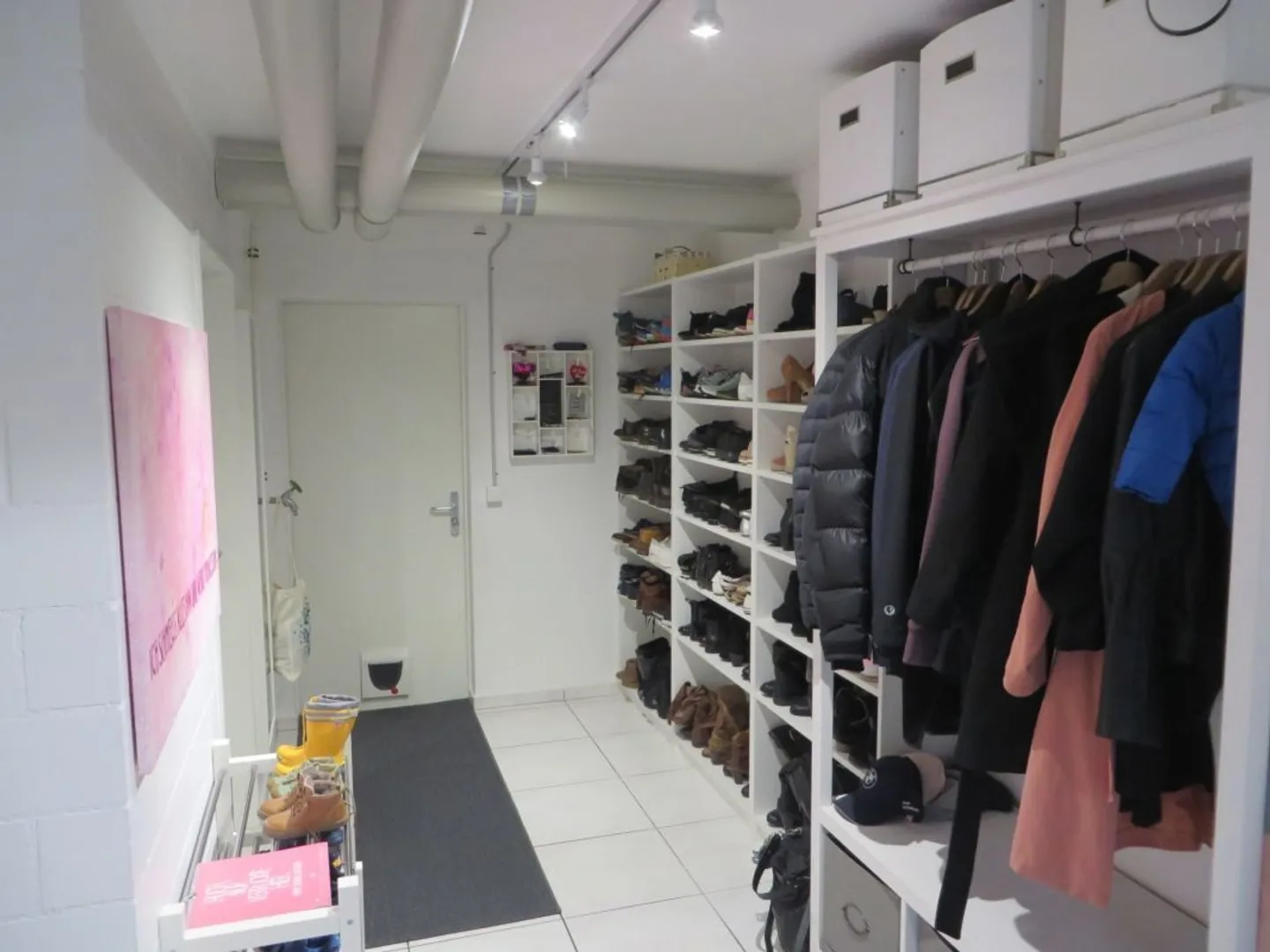 Maison jumelée bien entretenue dans un quartier résidentiel calme - Photo 12 sur 17