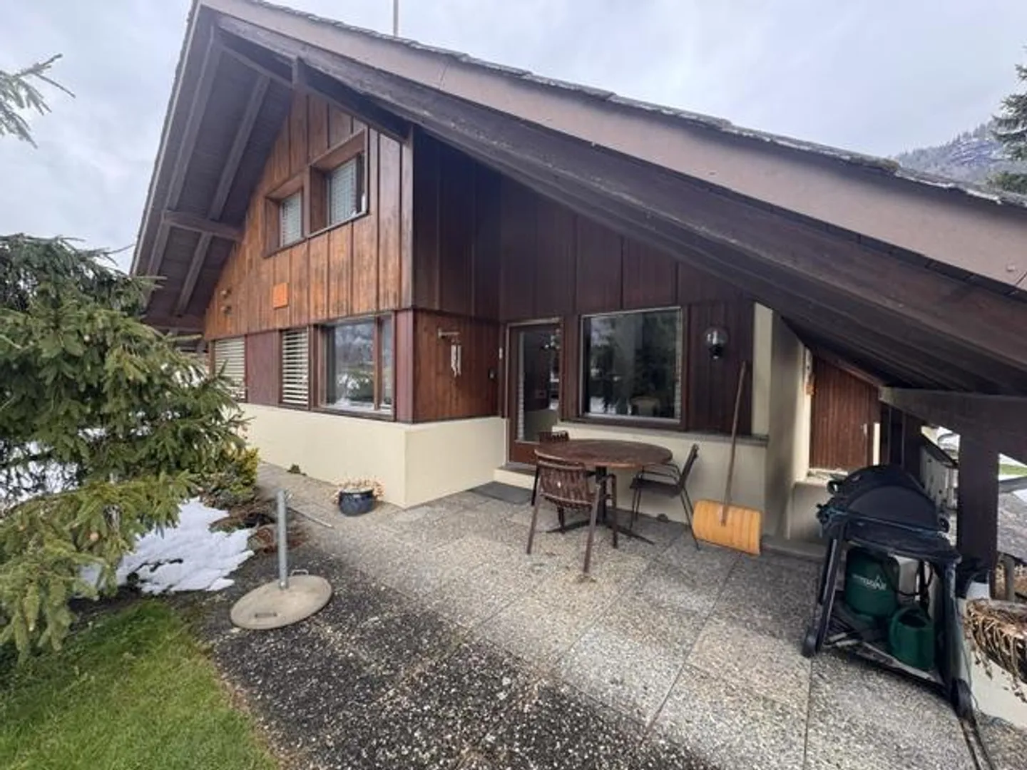 Casa unifamiliare in un quartiere adatto ai bambini - Foto 2 di 20