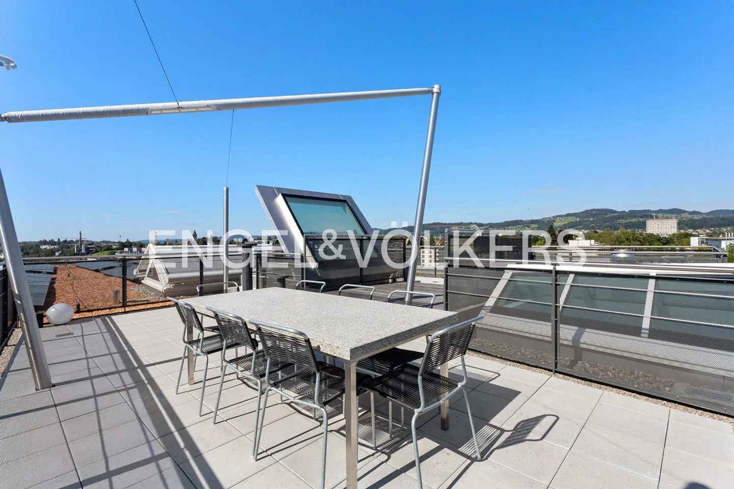 First Rental: Exclusive Living Above the Rooftops of Wetzikon - Photo 5 of 8