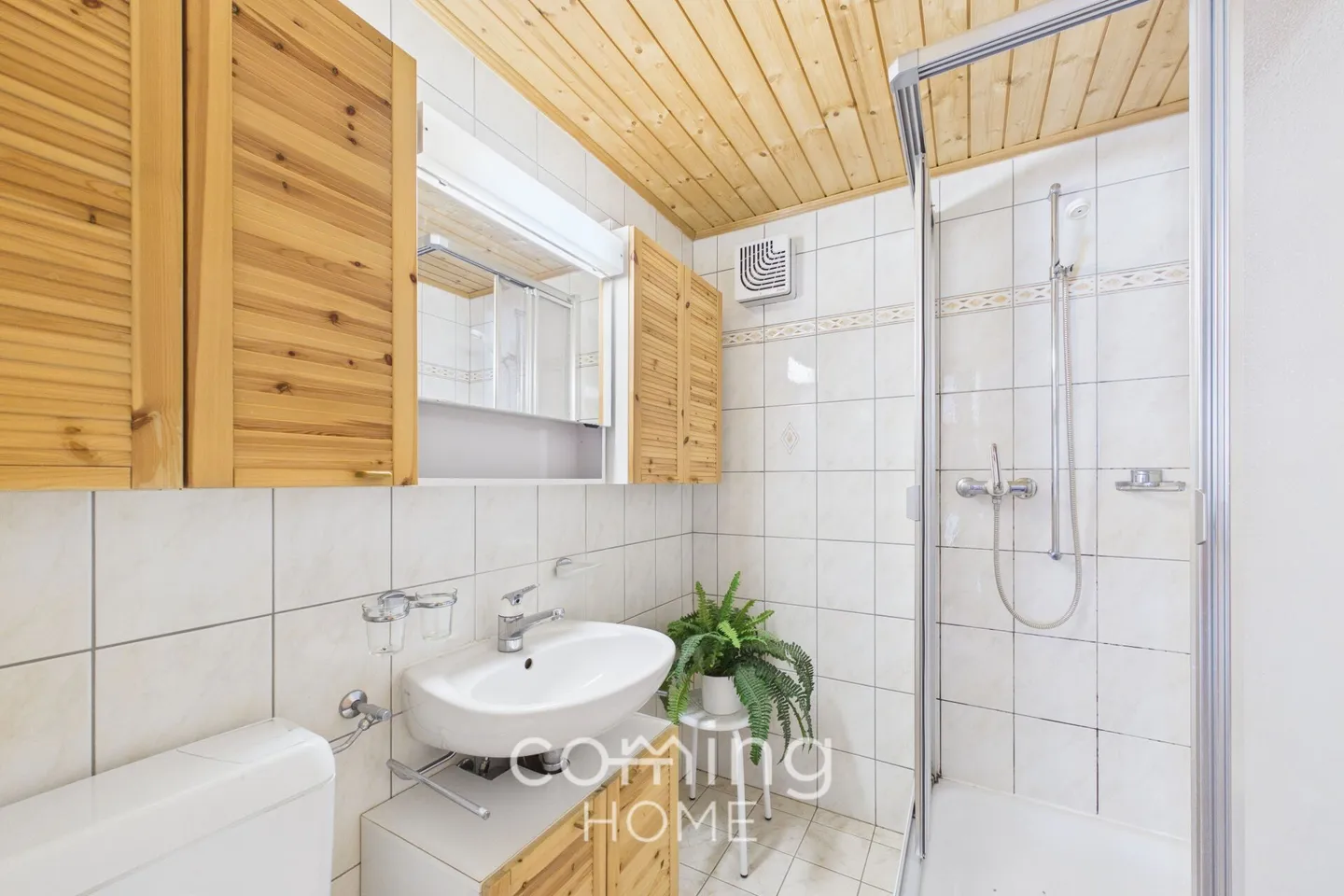 Charming Chalet with Mountain Views - Photo 16 of 33