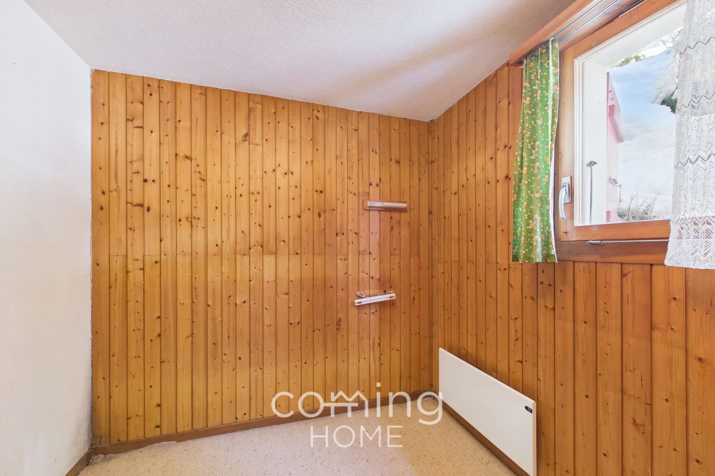 Charming Chalet with Mountain Views - Photo 17 of 33