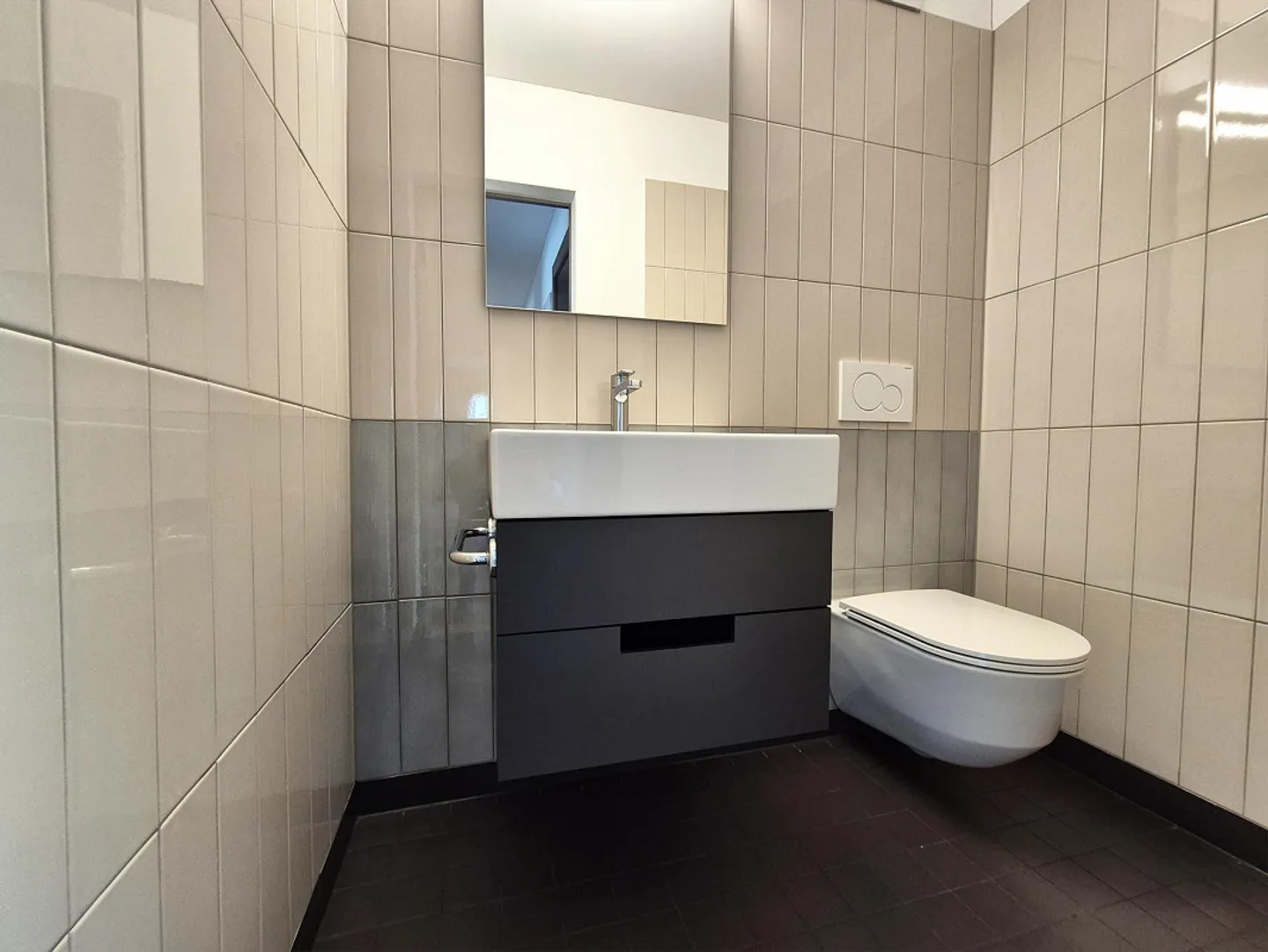 From Second Hand | Zurich District 7 | Completely Renovated 2020 - Photo 9 of 11