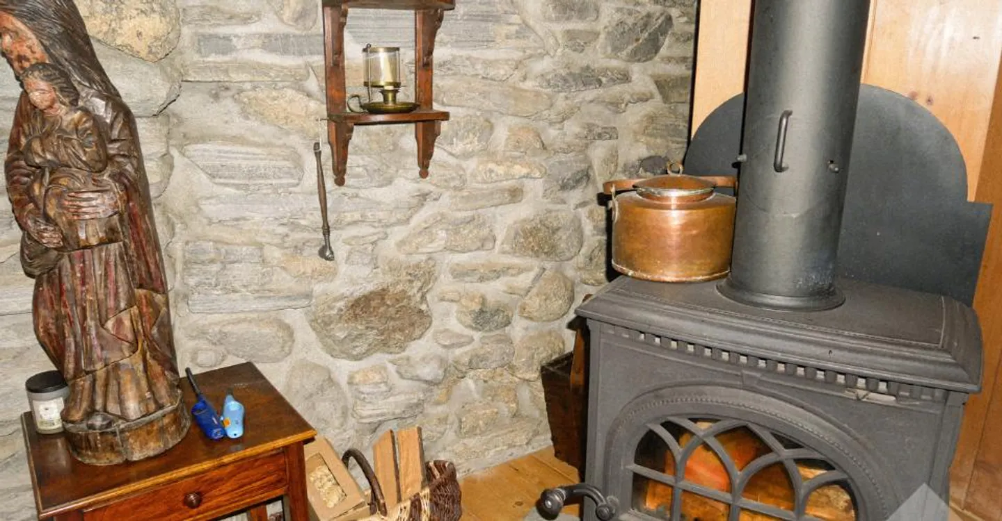 Charmante Maison en Pierre à Sembrancher - Photo 5 sur 12