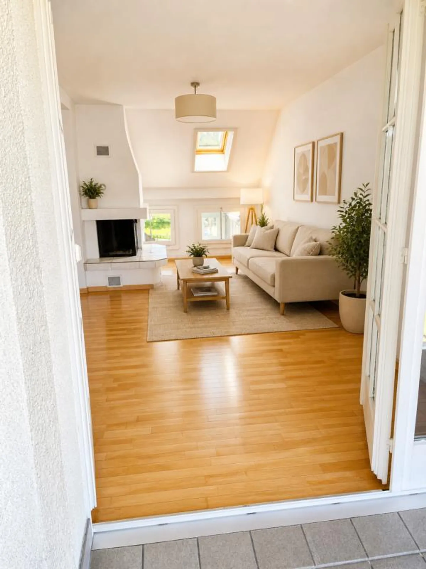 Urban two-storey apartment with city flair in the center of St. Gallen - Photo 3 of 5