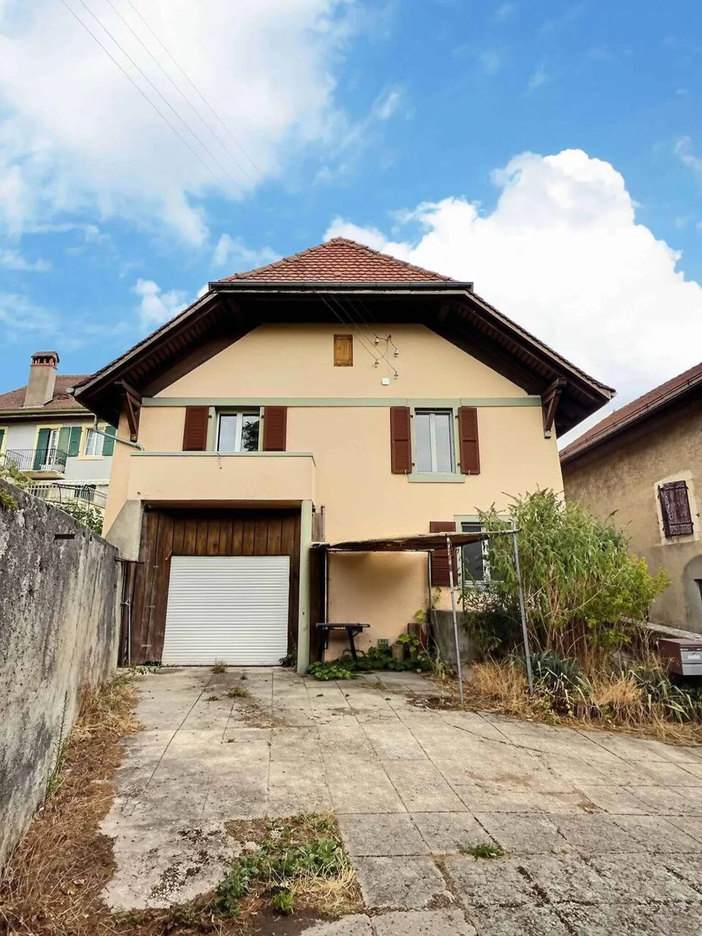Charming terraced house with 4½ rooms, sauna, garages and parking spaces - Photo 9 of 10