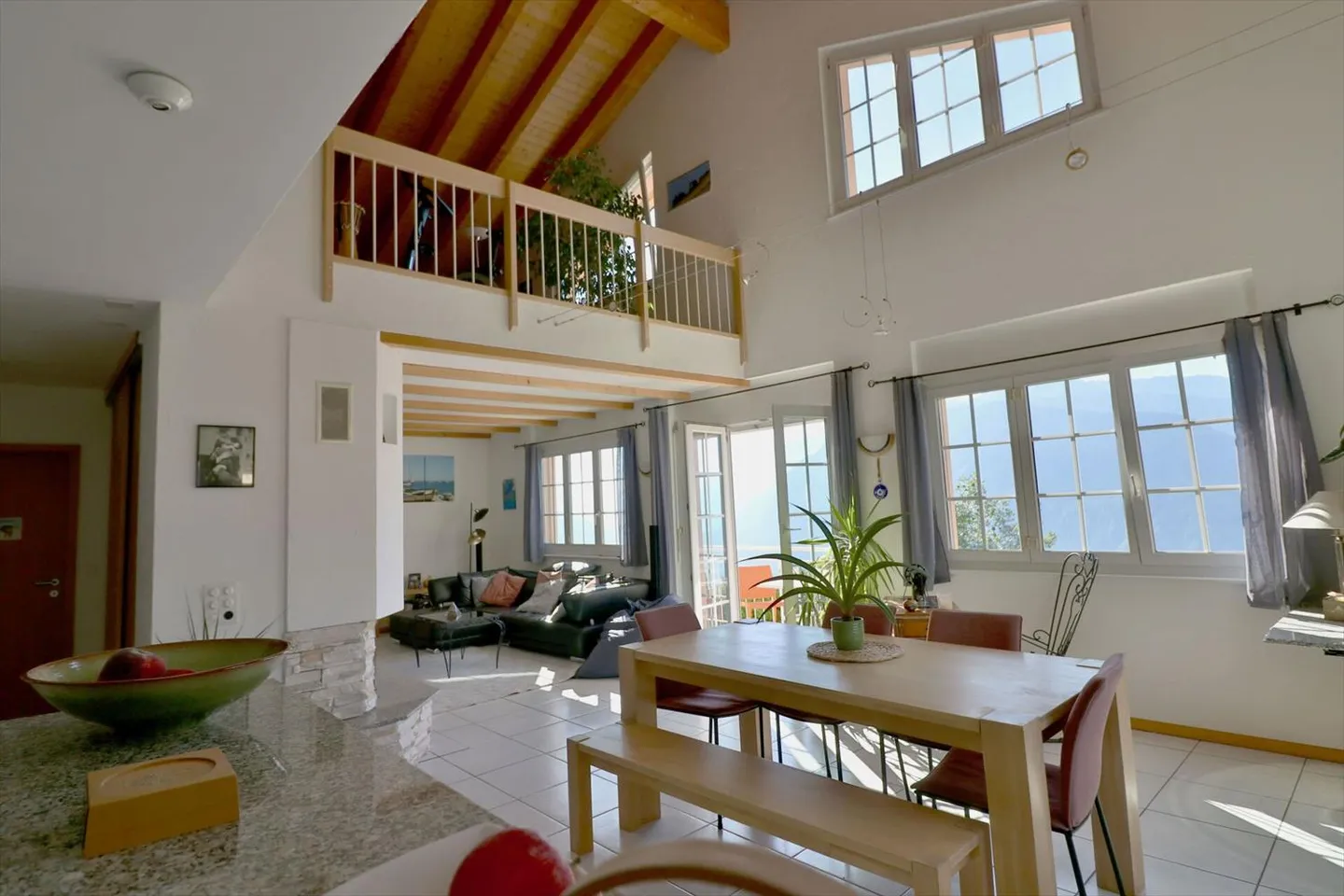 RIDUZIONE DEL PREZZO - Randogne - Bella villa indipendente di 6,5 locali con giardino e studio - Foto 9 di 13