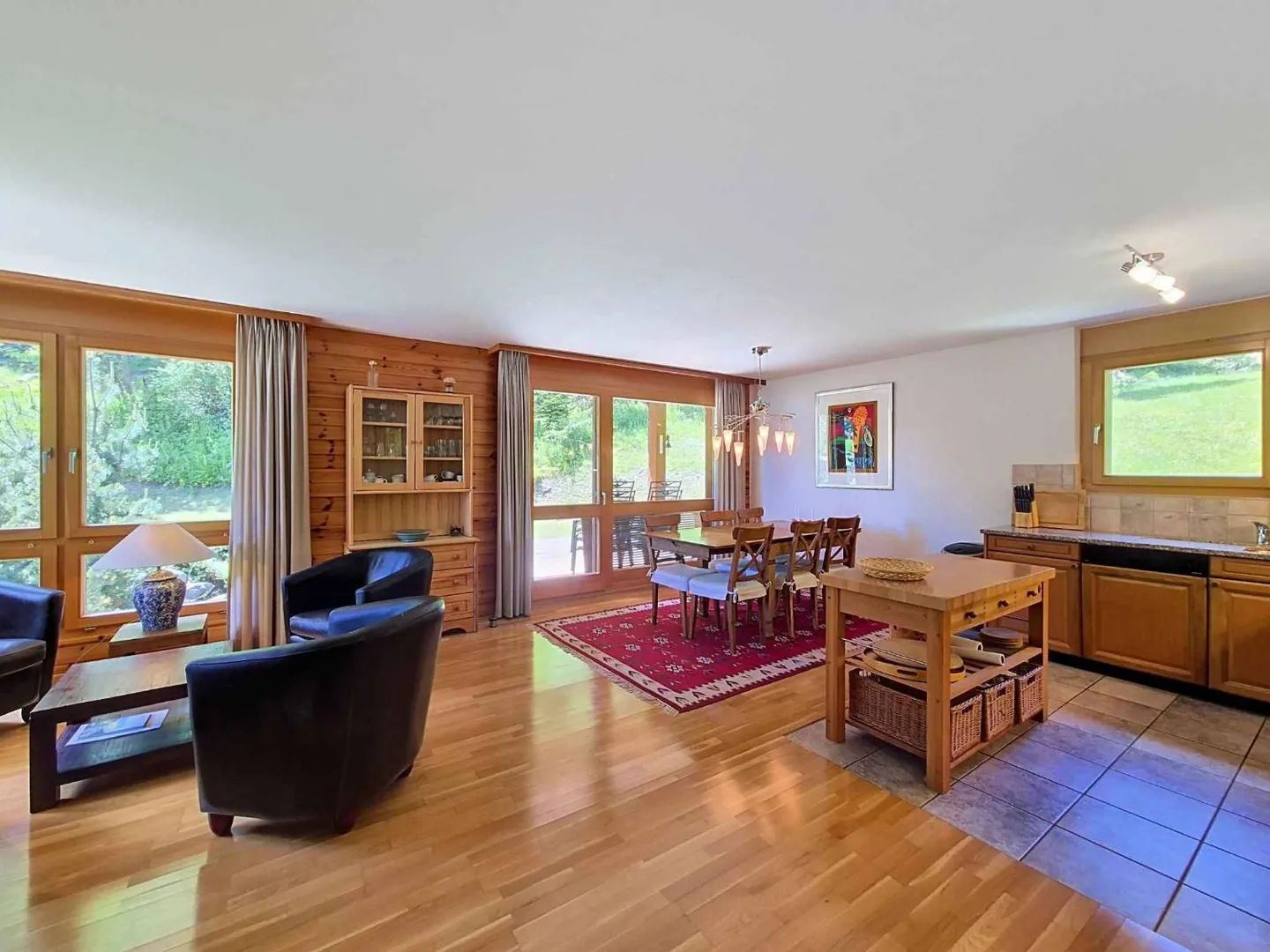 EXCLUSIVITY CHARMING 4.5 ROOM APARTMENT TWO STEPS FROM THE CABLE CAR - Photo 3 of 9