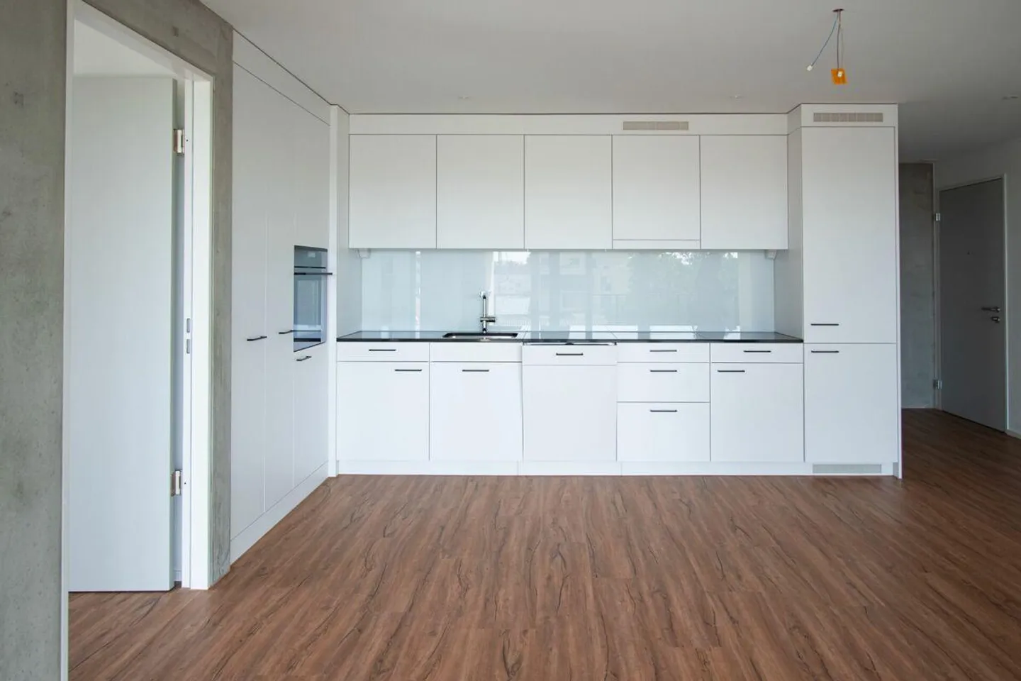 Appartement lumineux de 4,5 pièces - Photo 2 sur 8