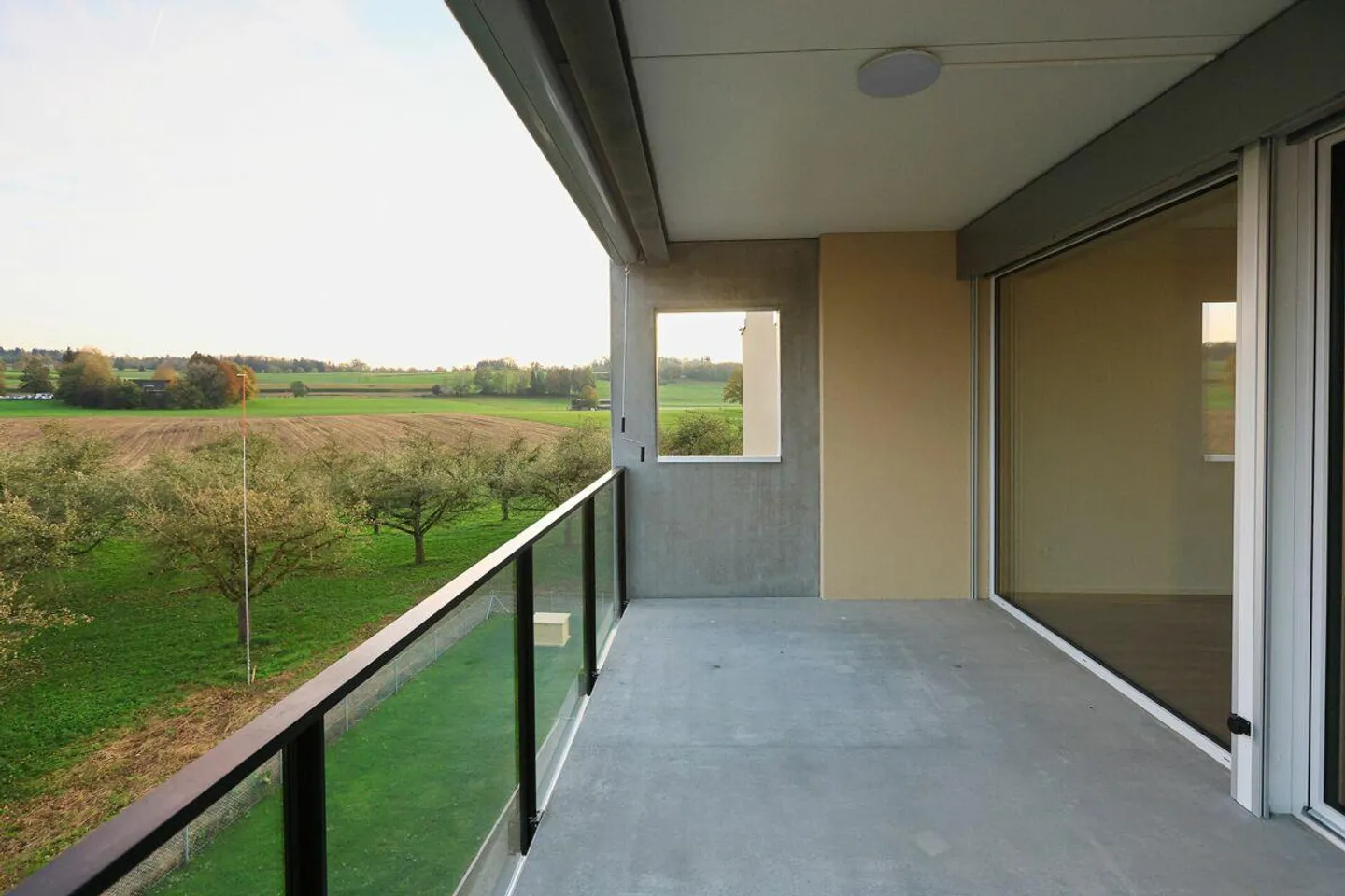 Appartement lumineux de 4,5 pièces - Photo 4 sur 8