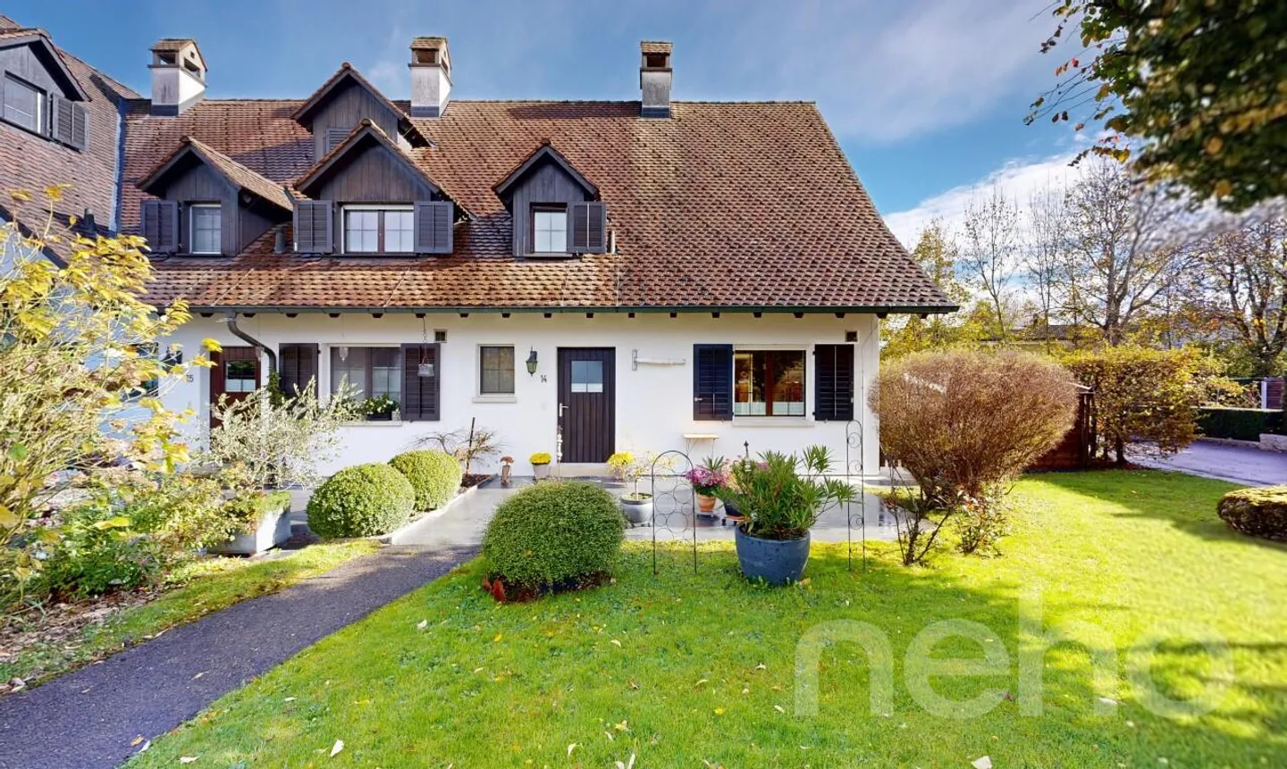 Casa angolare in stile country a Neuheim - Foto 2 di 11