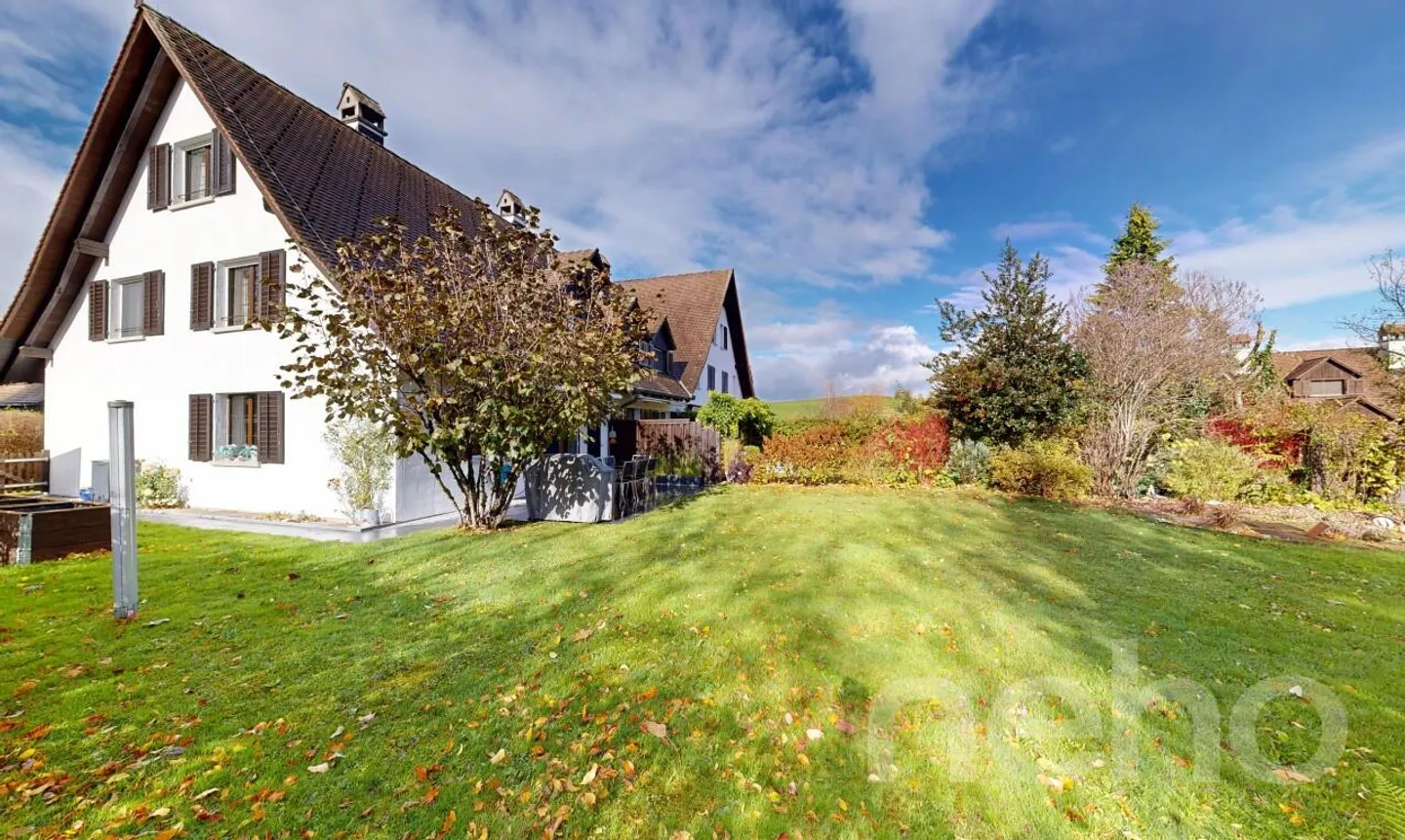 Casa angolare in stile country a Neuheim - Foto 3 di 11