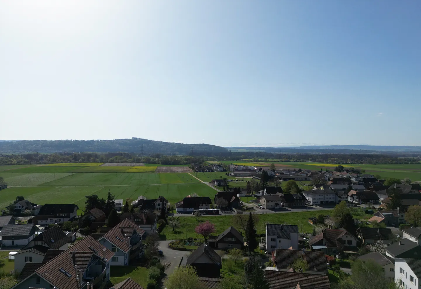 Grosszügige Familienwohnung mit Garten und Weitsicht über Safnern - Foto 5 von 5