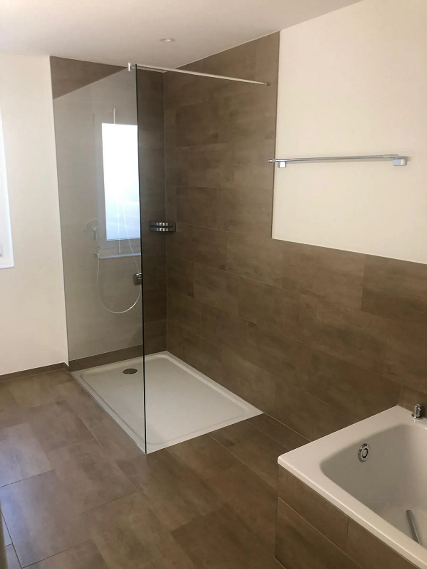 Helle 4.5 Zimmer Wohnung - Foto 7 von 9