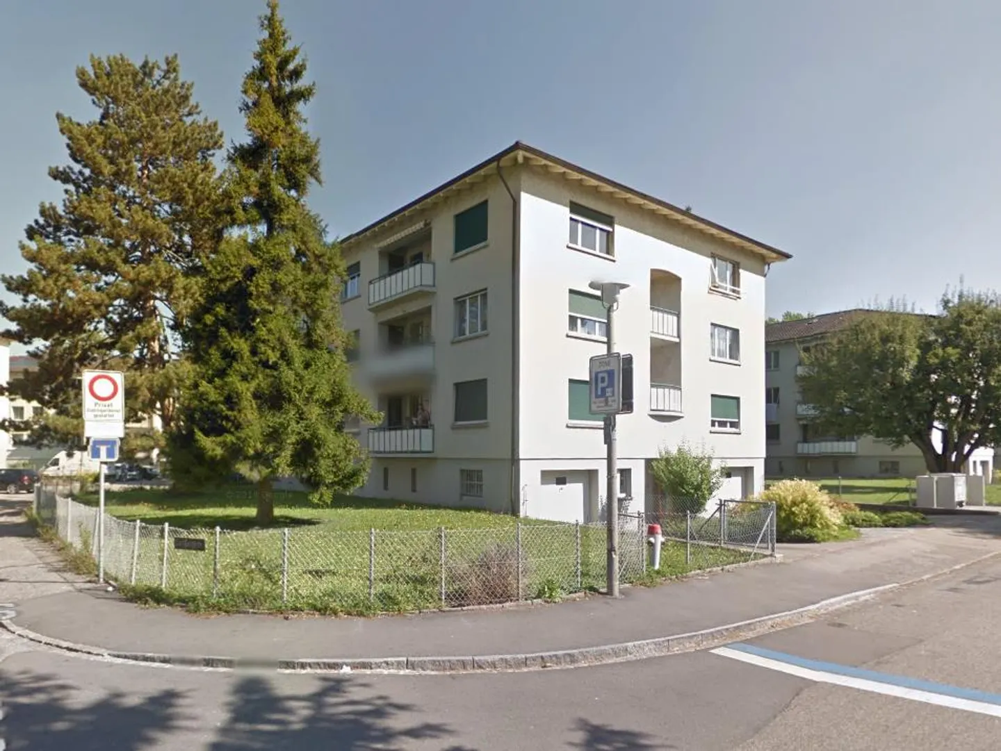 Bright 3-room apartment with balcony in Münchenstein available immediately - Photo 1 of 13