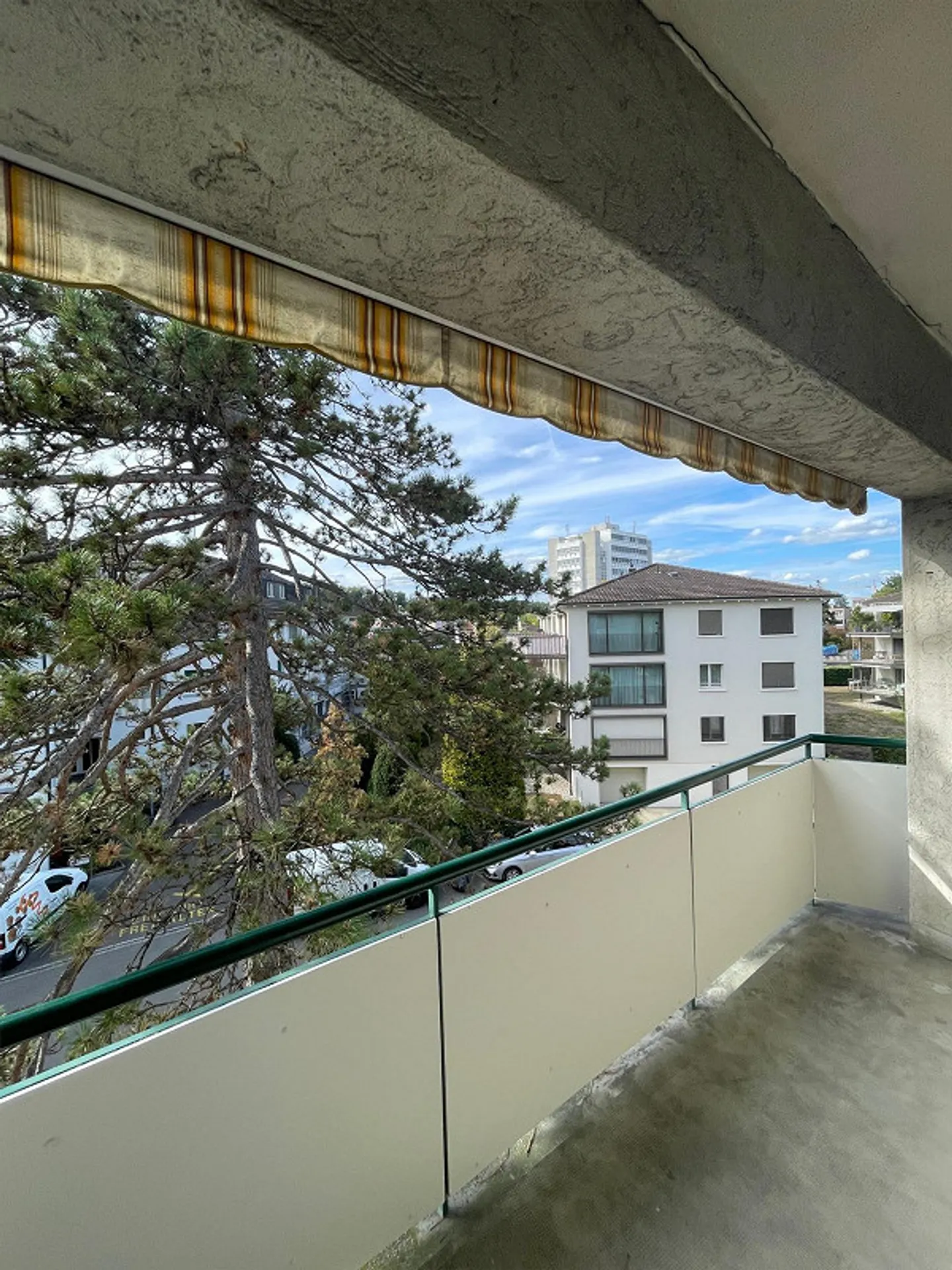 Bright 3-room apartment with balcony in Münchenstein available immediately - Photo 11 of 13