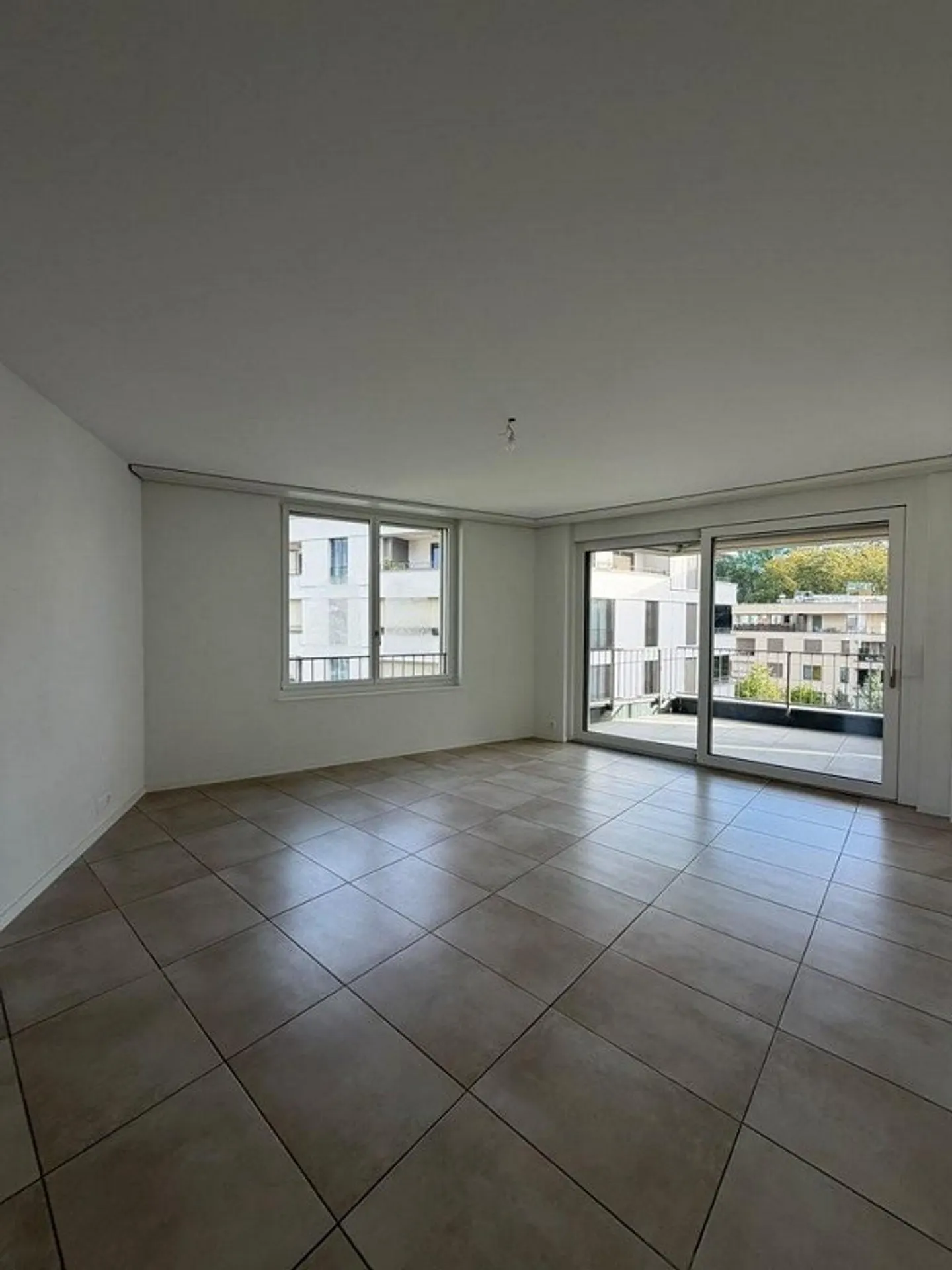 Charmant appartement 4.5 pièces - Photo 2 sur 5