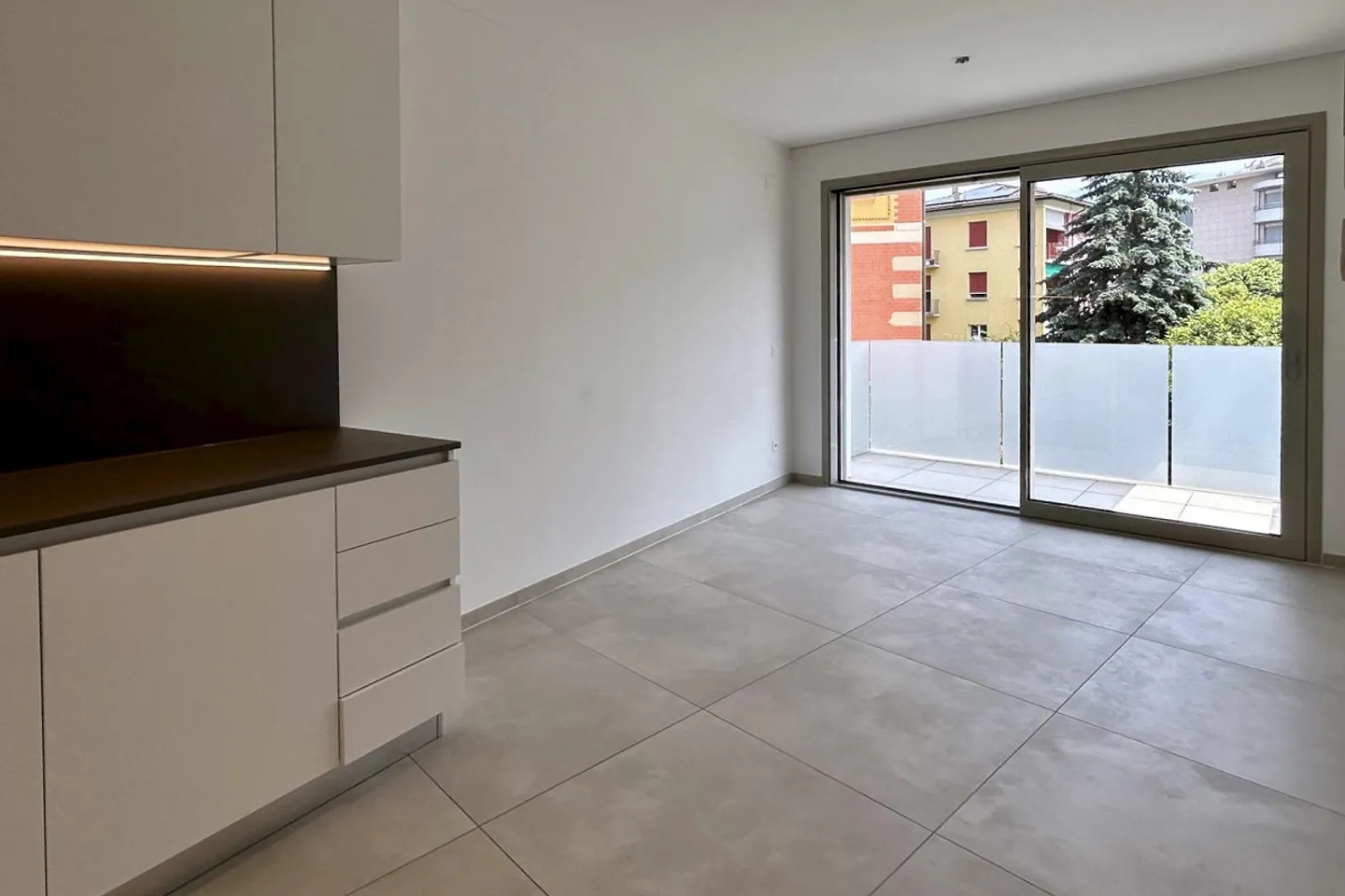 Apartment with 2.5 rooms for rent in Massagno, new building. - Photo 4 of 13