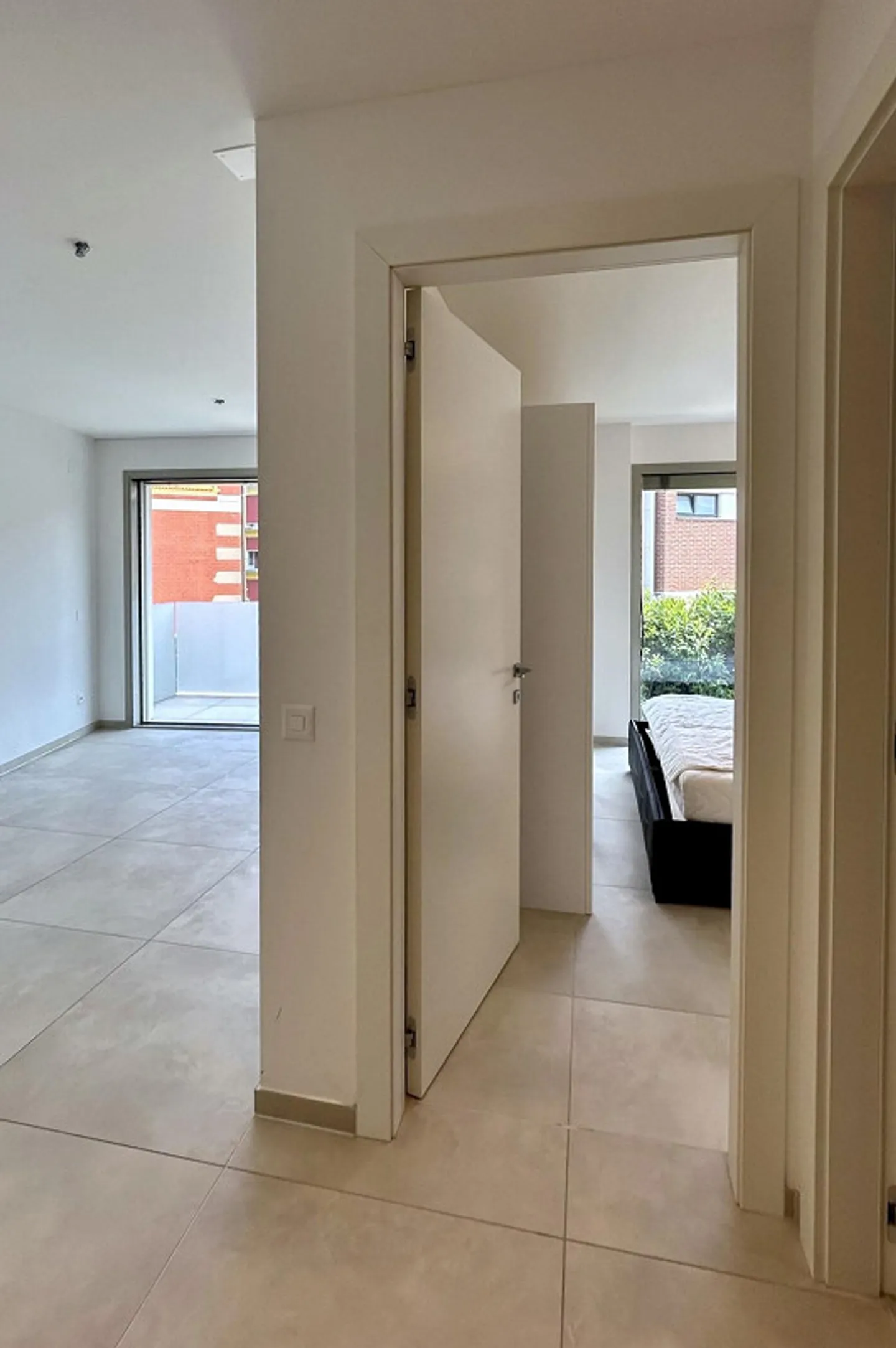 Apartment with 2.5 rooms for rent in Massagno, new building. - Photo 10 of 13