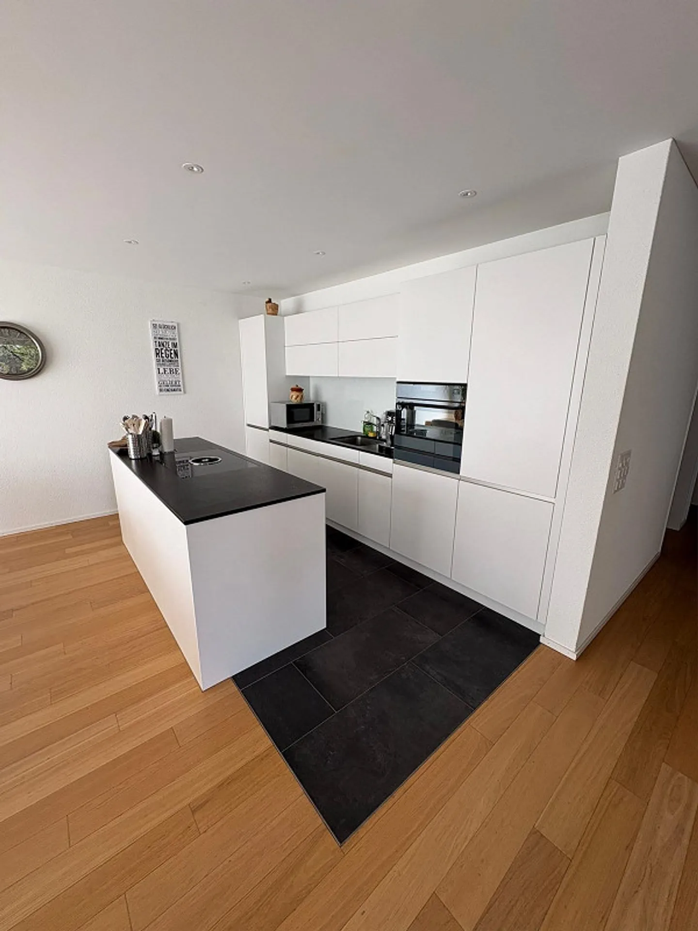 Appartement 3.5 pièces au centre du village (A25) - Photo 2 sur 15
