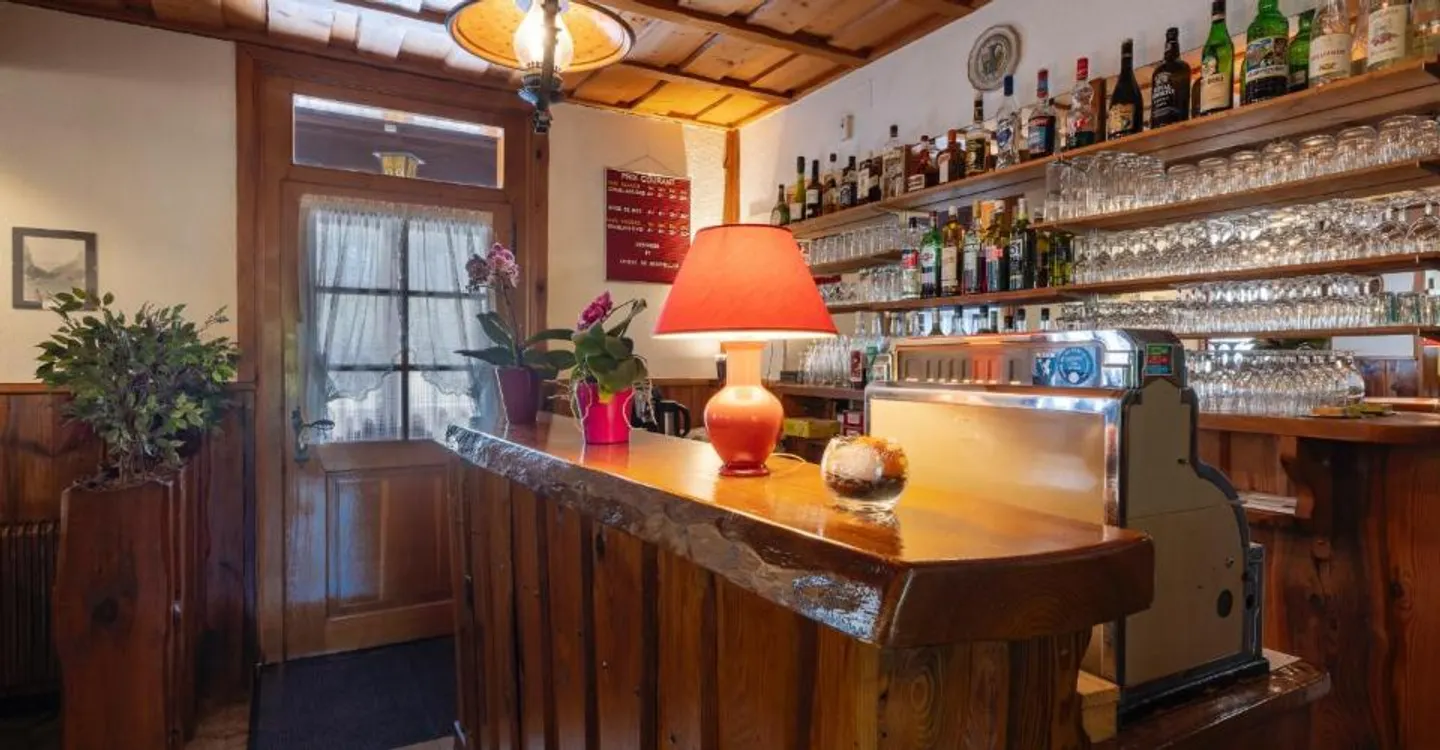 Les Plans-sur-Bex - Individuelles Chalet mit 6,5 Zimmern - Foto 2 von 9