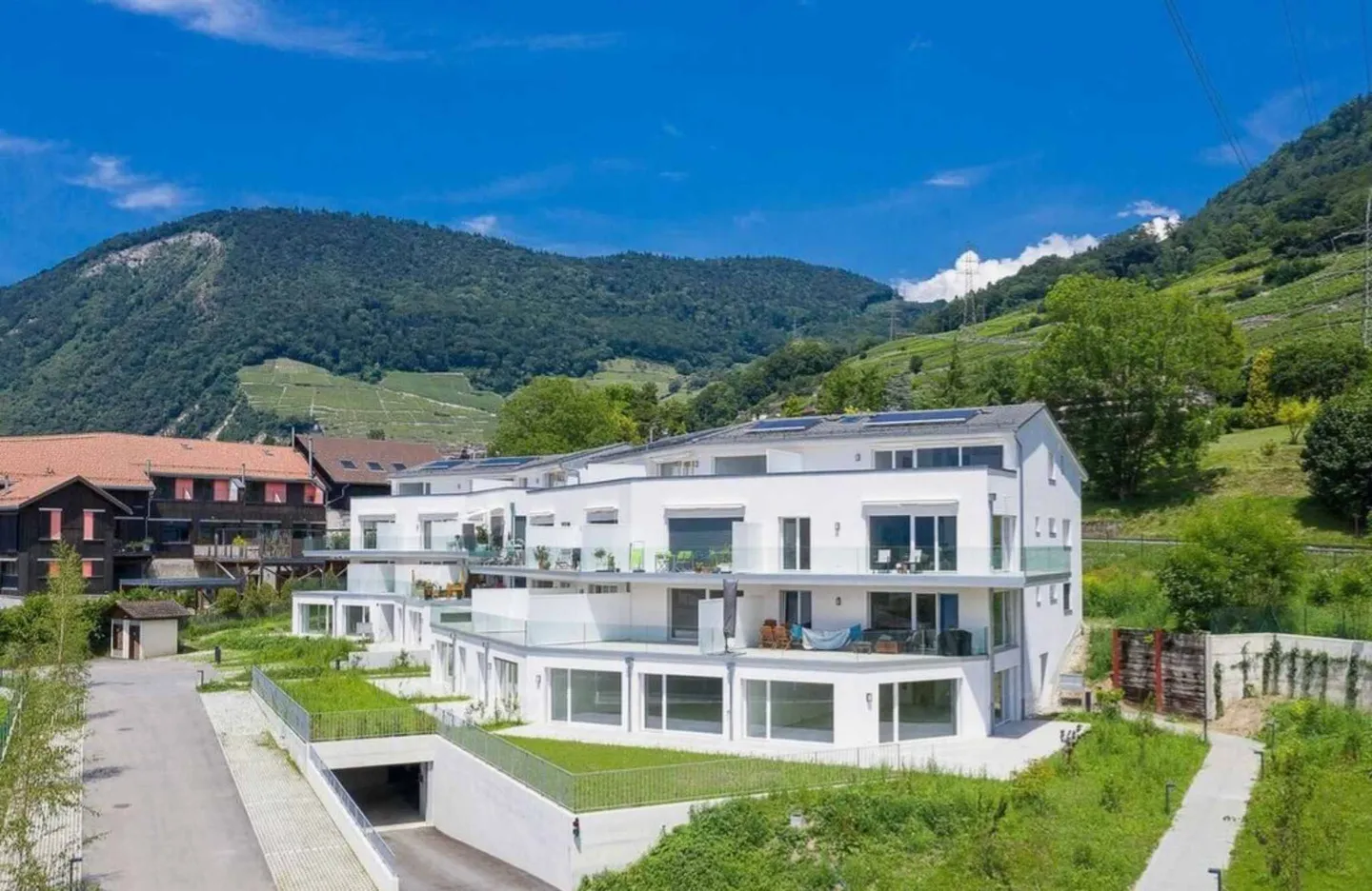 Gewerbefläche in Ollon - Foto 2 von 7