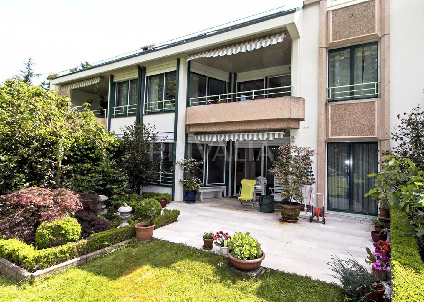 Bel appartement avec jardin, à quelques pas du parc dans une oasis verte - Photo 1 sur 9