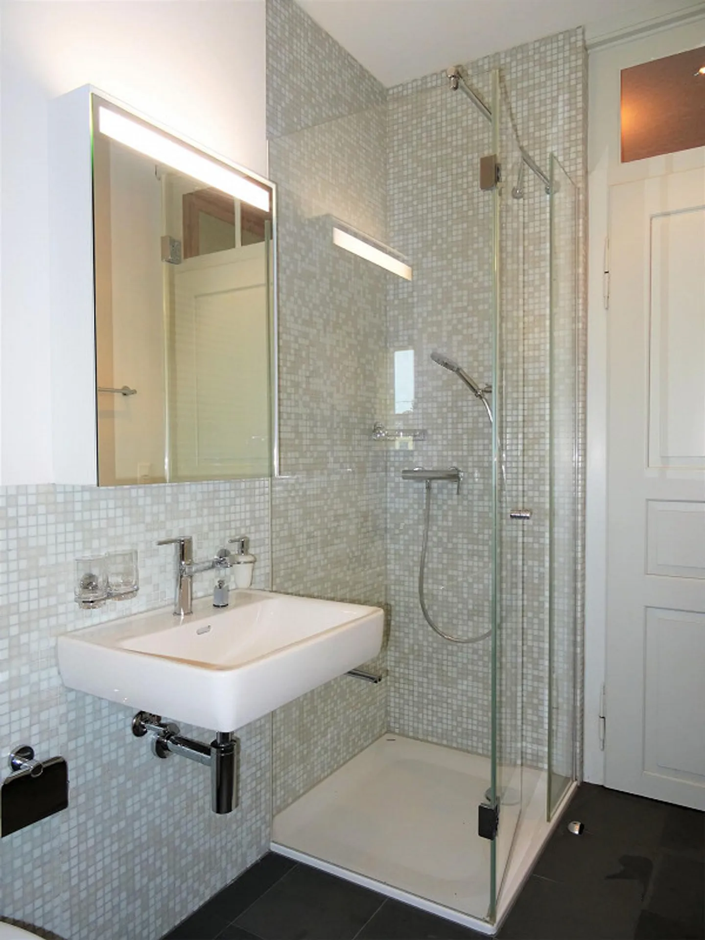 3.5 - 4 Room Apartment in Art Nouveau House near the Murg close to the Train Station - Photo 10 of 21