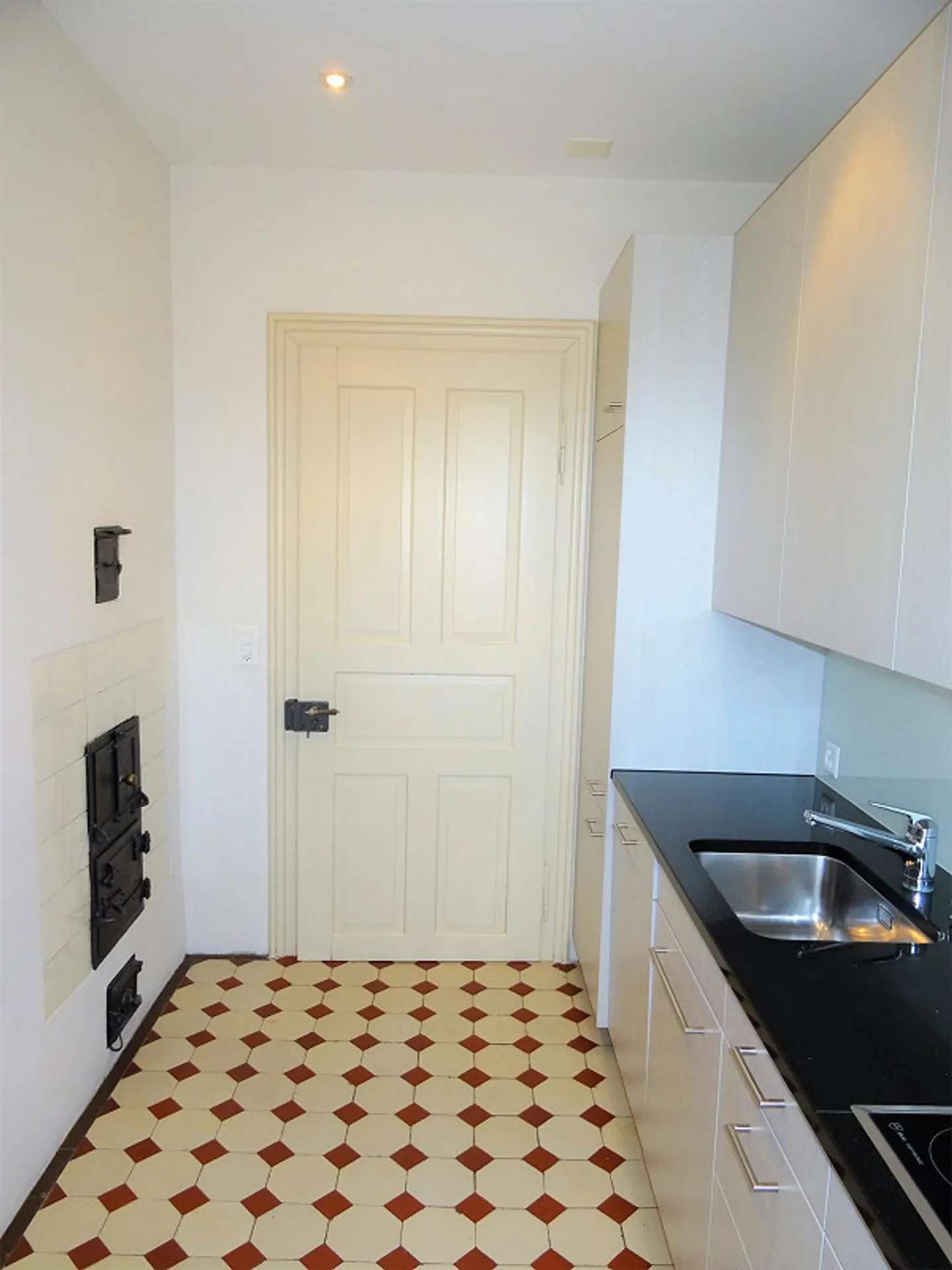 3.5 - 4 Room Apartment in Art Nouveau House near the Murg close to the Train Station - Photo 13 of 21