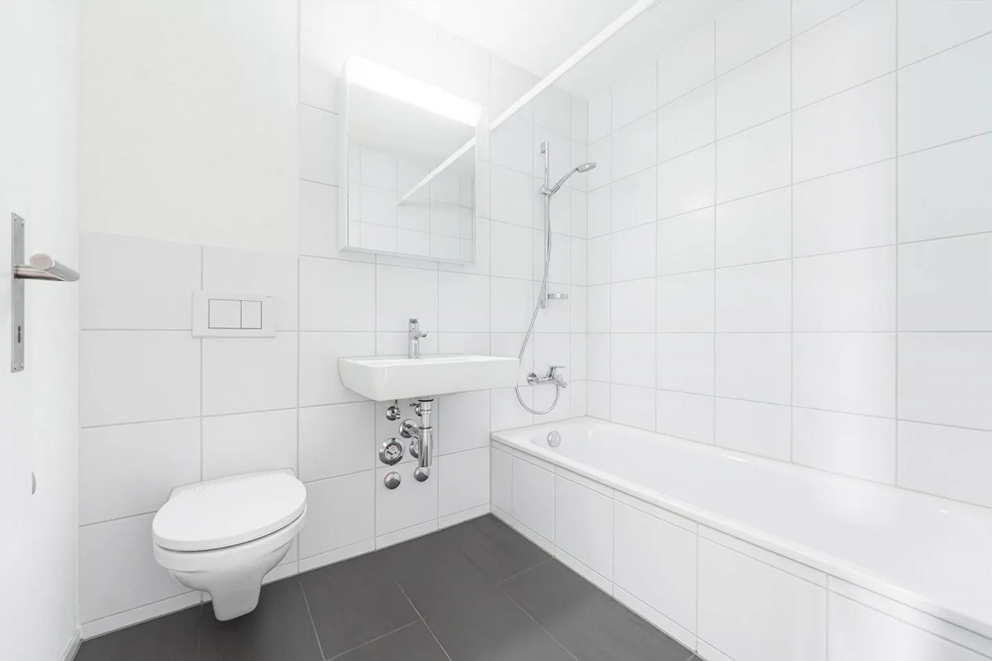 3.5 Room Apartment at Lenzburg Train Station - Photo 4 of 6