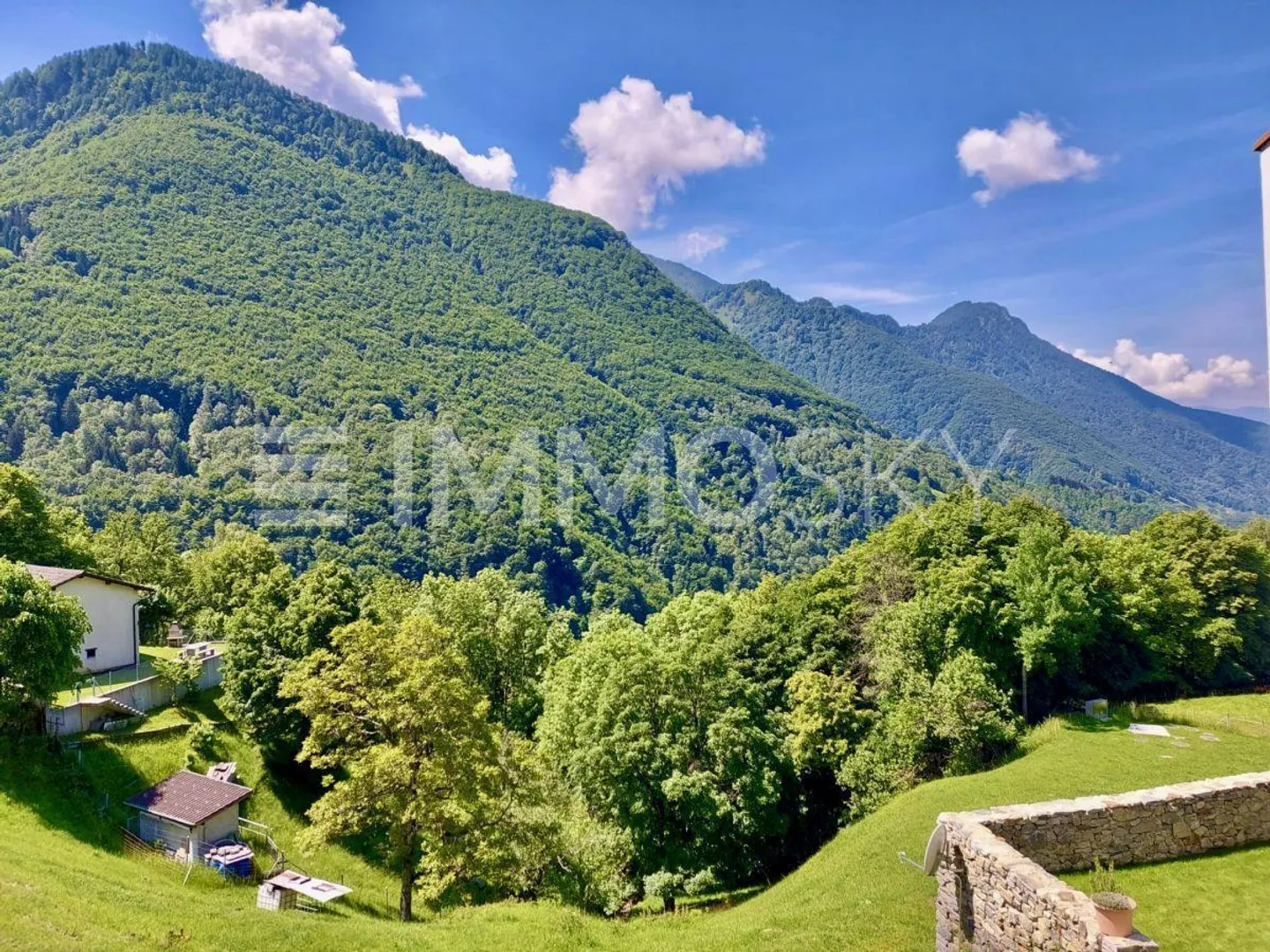Excellent opportunity at an interesting price for your vacation - Photo 2 of 5