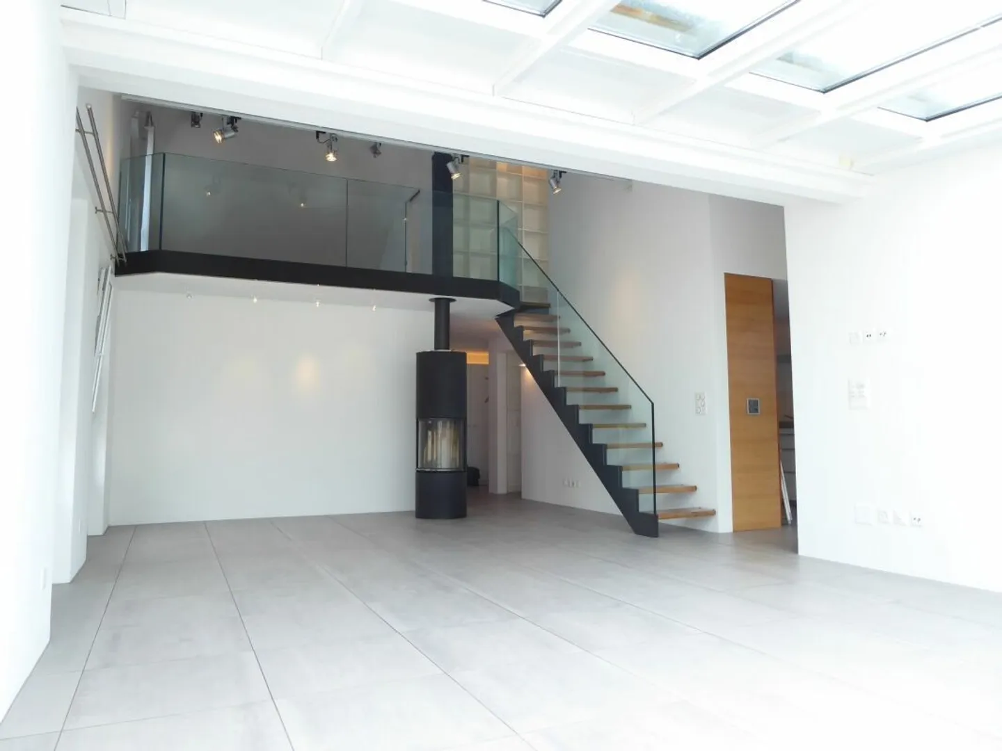 4-room maisonette apartment with two underground parking spaces - Photo 7 of 22