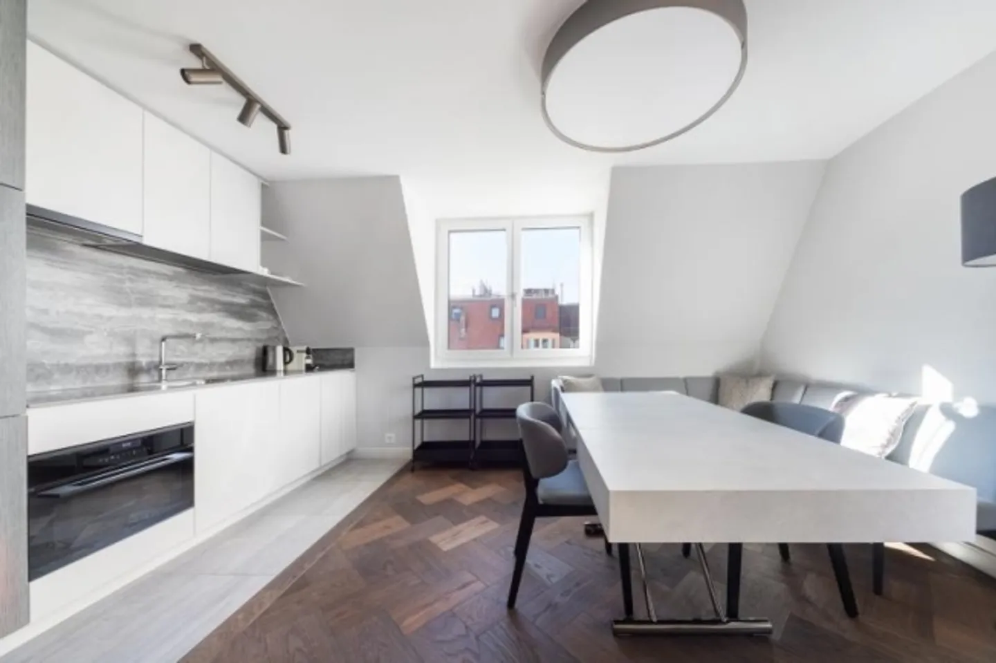 Luxe au-dessus des toits de Zurich - avec terrasse sur le toit privée - Photo 2 sur 12